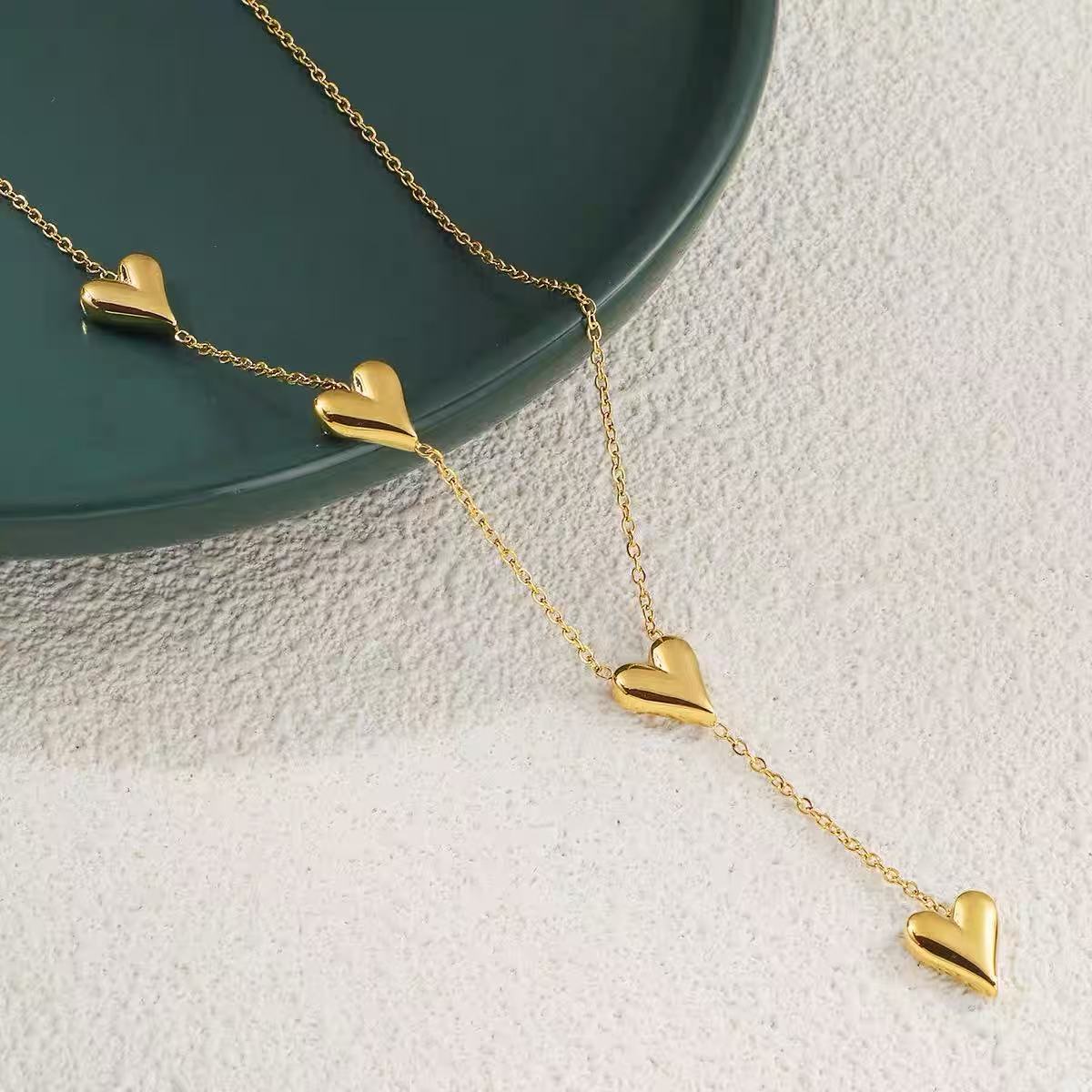 Titanium steel snake bone chain collarbone chain, niche light luxury Horse Year pendant heart-shaped necklace, fashionable collarbone chain V-shaped necklace, neck accessory collarbone chain, niche light luxury snake bone chain, chain collarbone chain details Picture