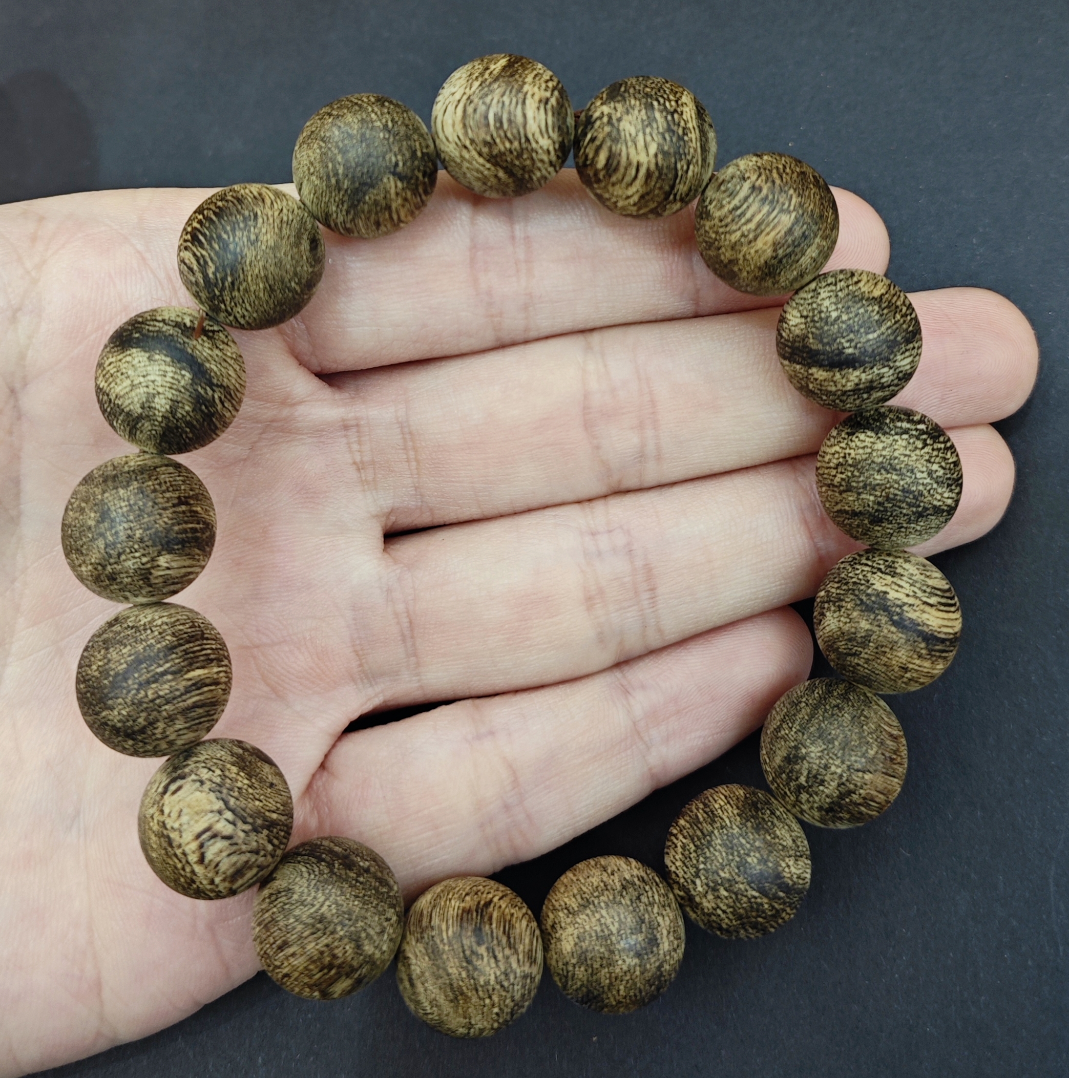 Brunei 99 Natural Agarwood bracelet Specification image