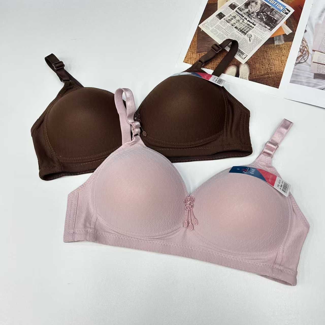 FCM-D5 # export women's bras in multiple colors, frameless bras, comfortable design, large-sized beautiful back underwear, QNI Application Scenario