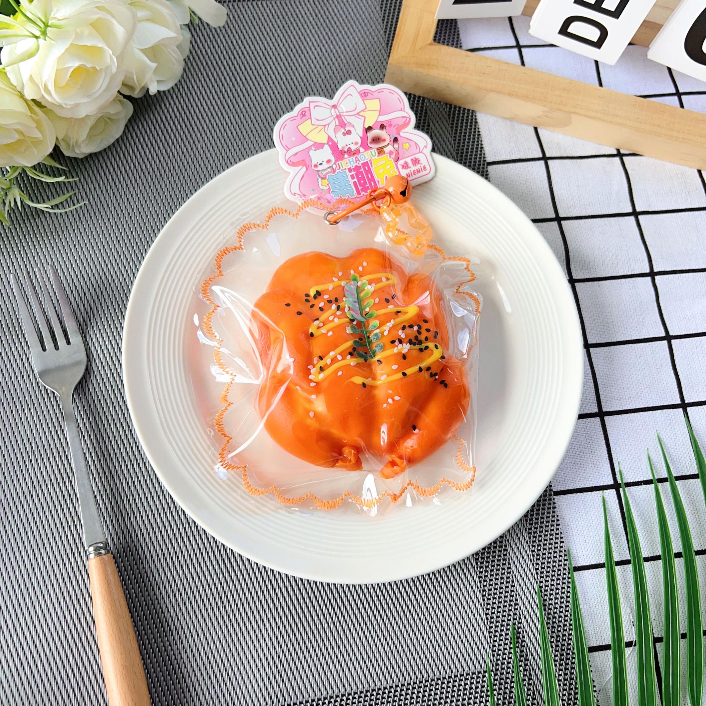 Food-grade silicone extrusion fun stress-relieving creative toys are popular for giving as gifts during festivals to relieve stress