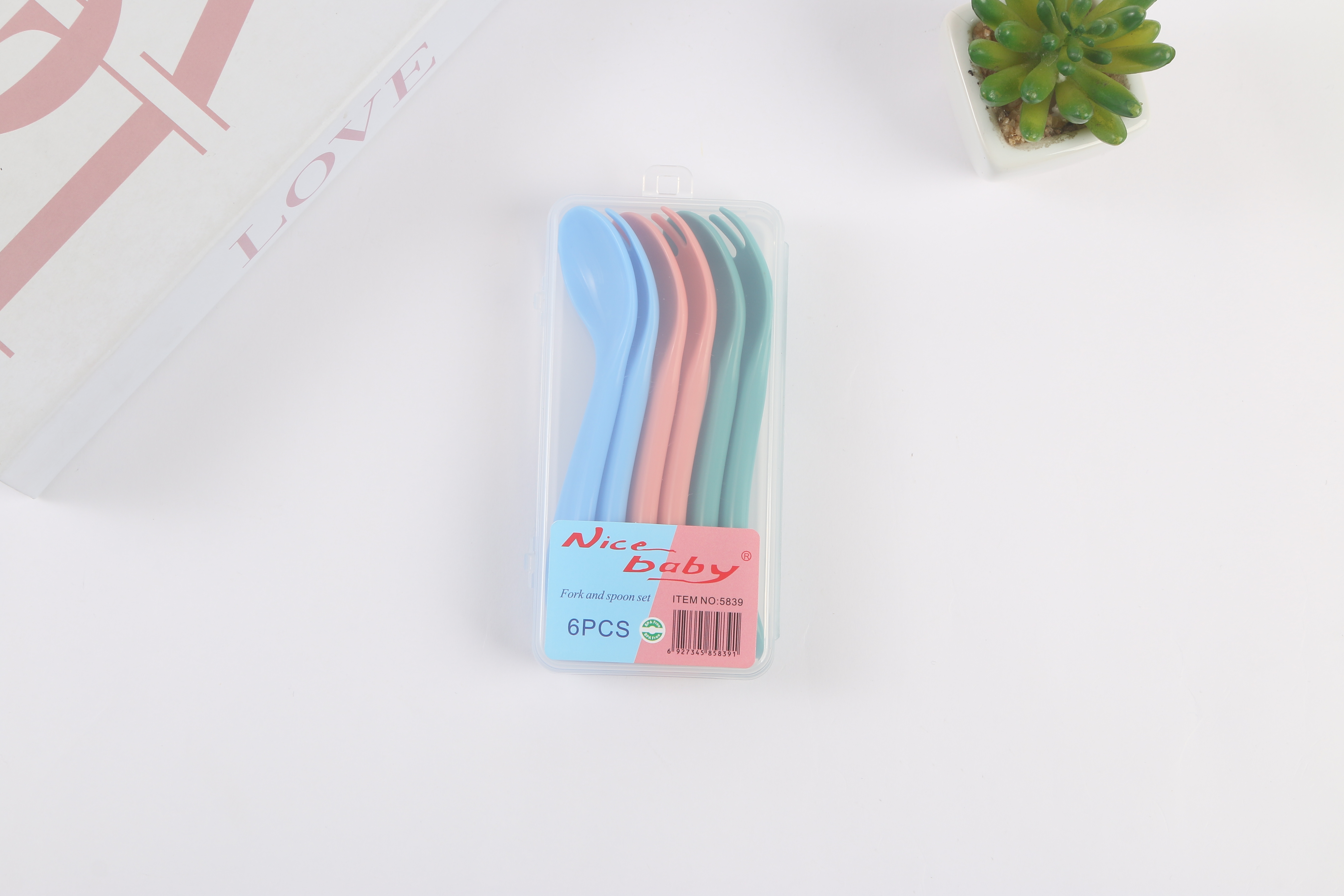 彩色婴儿餐具套装塑料餐叉和勺子不锈钢硅胶宝宝餐具玩具硅胶制品