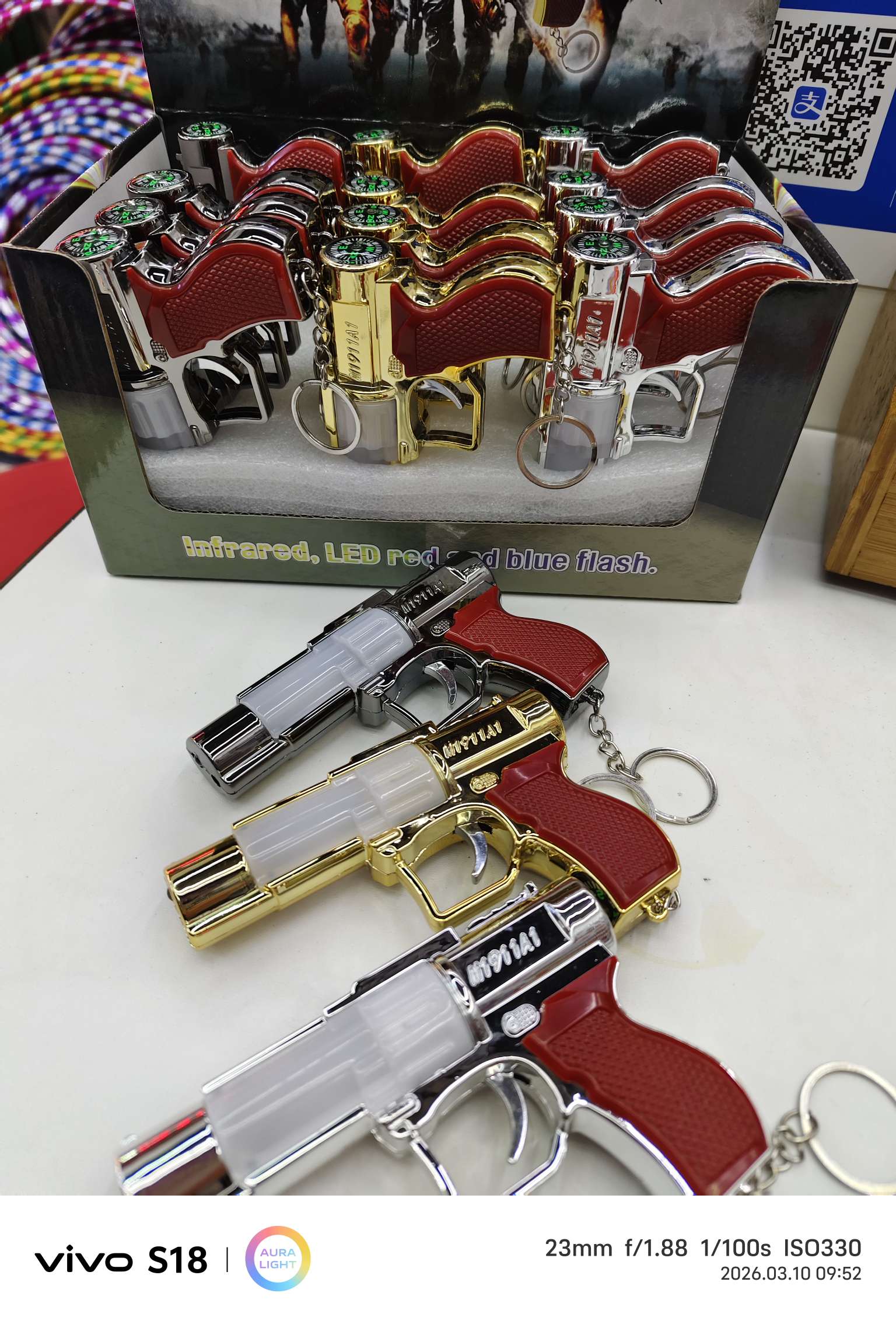 新型迷你手仓指南针激光照明快闪灯多功能学生玩具手电筒详情图3