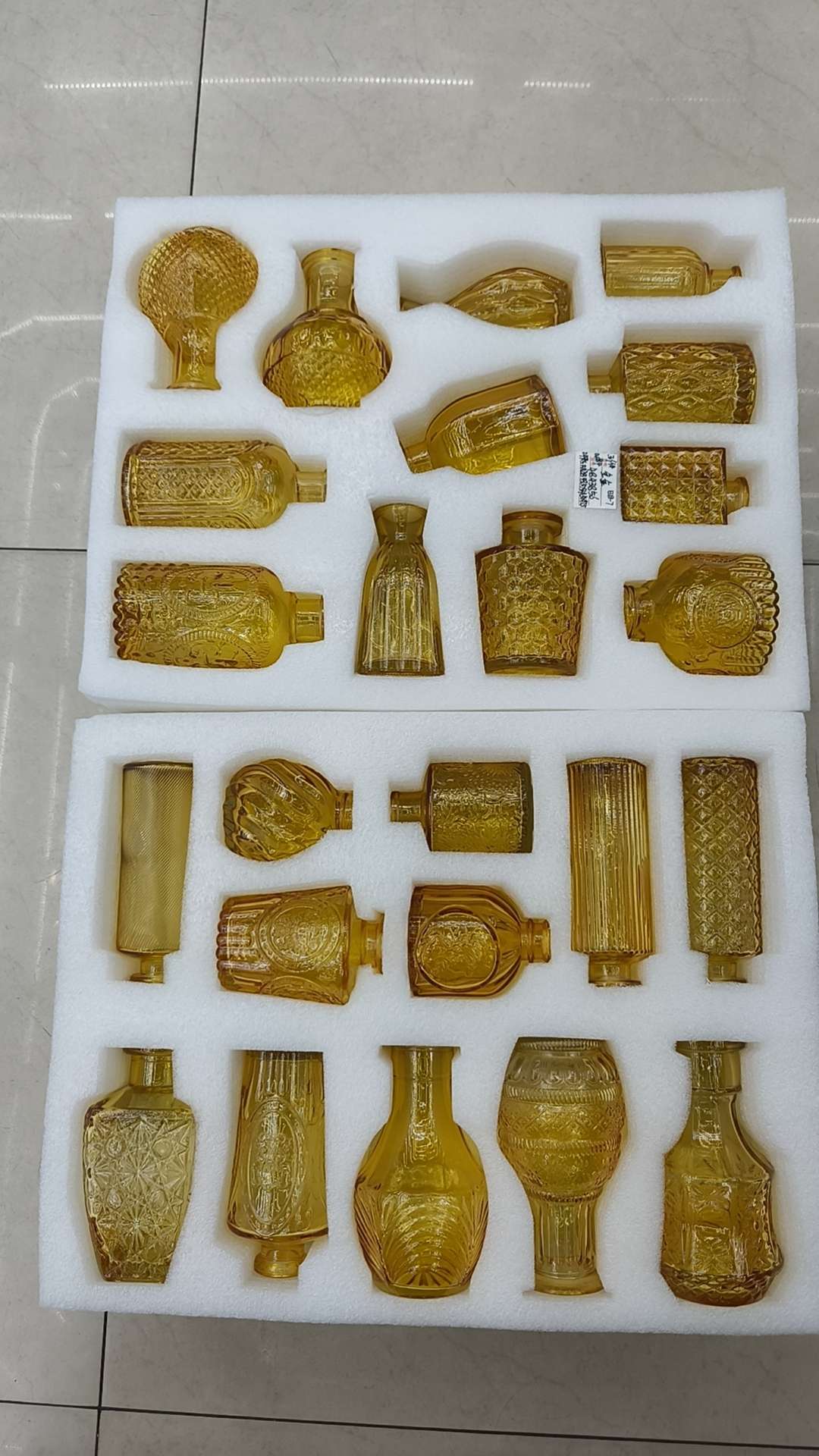 Glassware, glass bottles, small vases, small glass bottles, daily necessities detail image 7