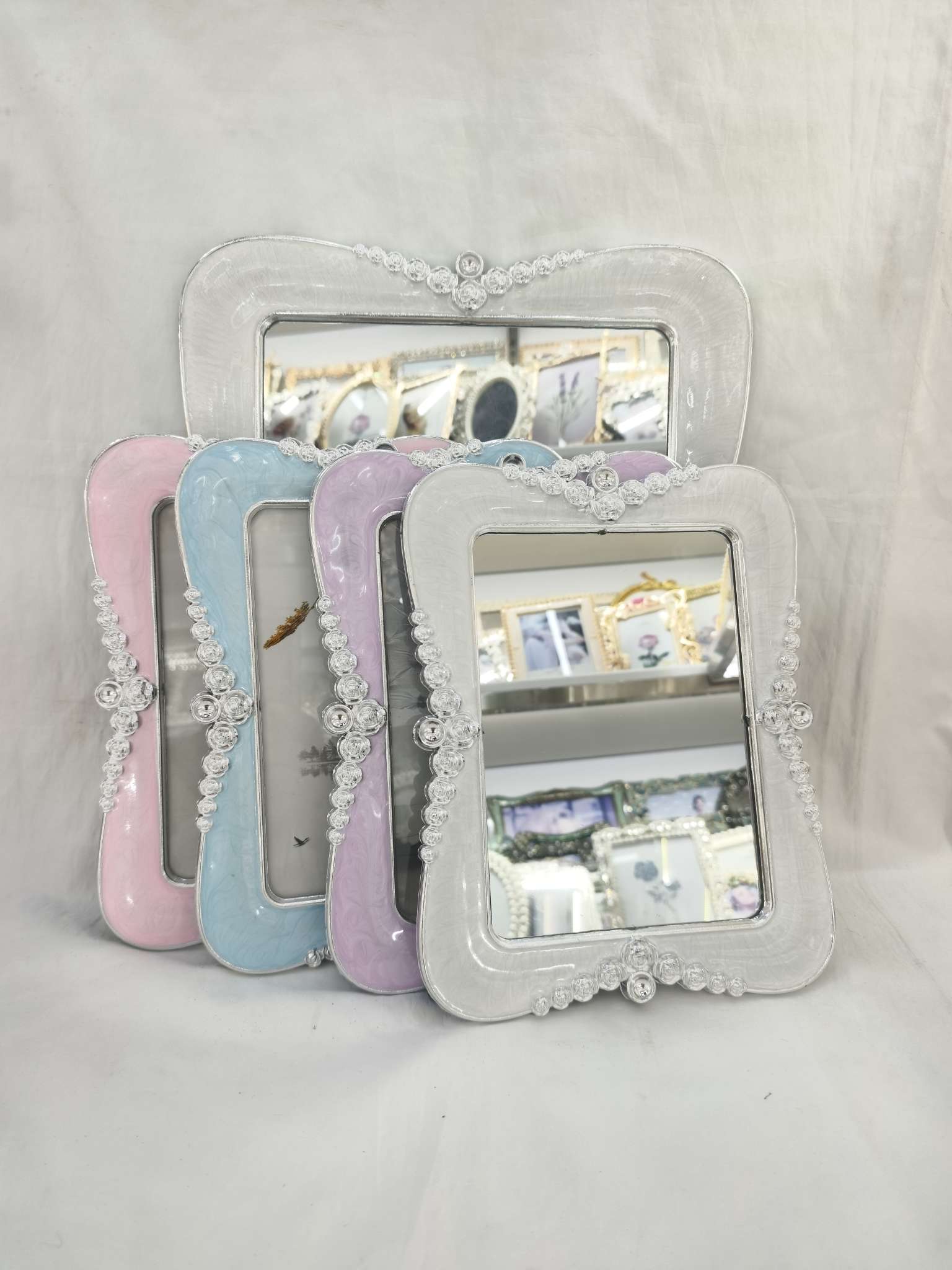 Mirrors, plastic mirrors, light paintings, small ornaments, handicrafts, gifts, plastic handicrafts, looking for handcrafted work detail image 10