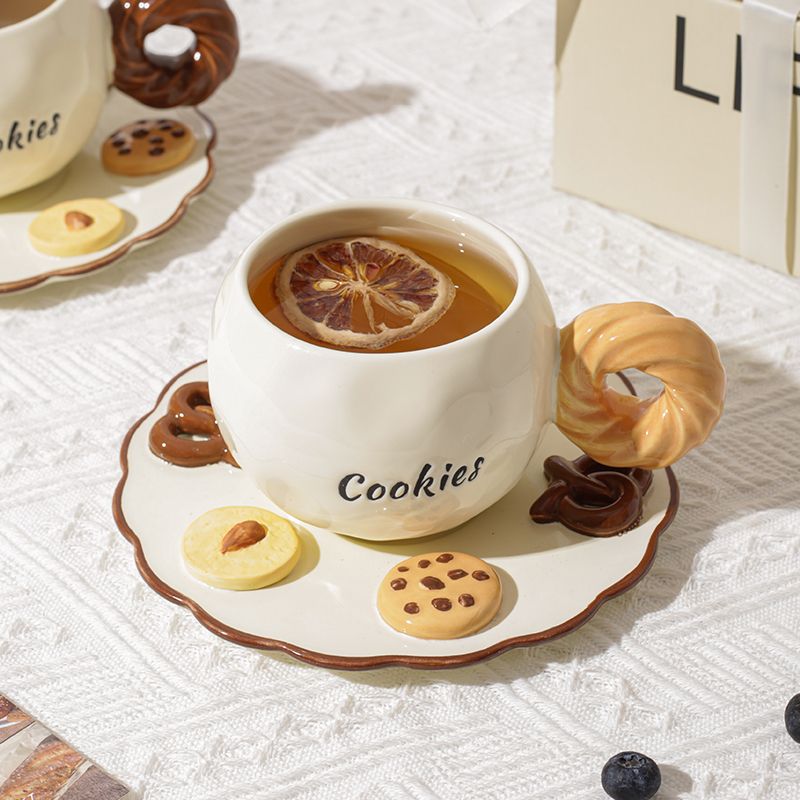 Ins-style mug, retro coffee cup and plate set, ceramic design, high-temperature porcelain cup and plate combination, gift and souvenir detail image 5