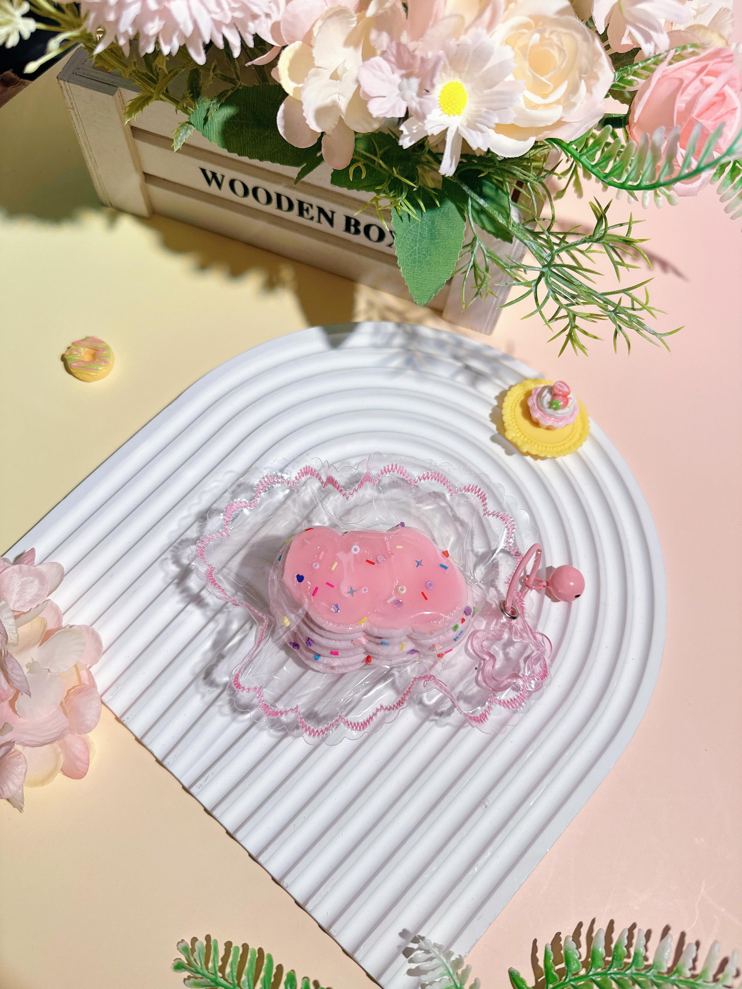 Food-grade silicone Squeeze Fun Stress-relieving toy Food-grade silicone Squeeze Fun Stress-relieving Button Squeeze Fun Stress-relieving toy q2 details Picture