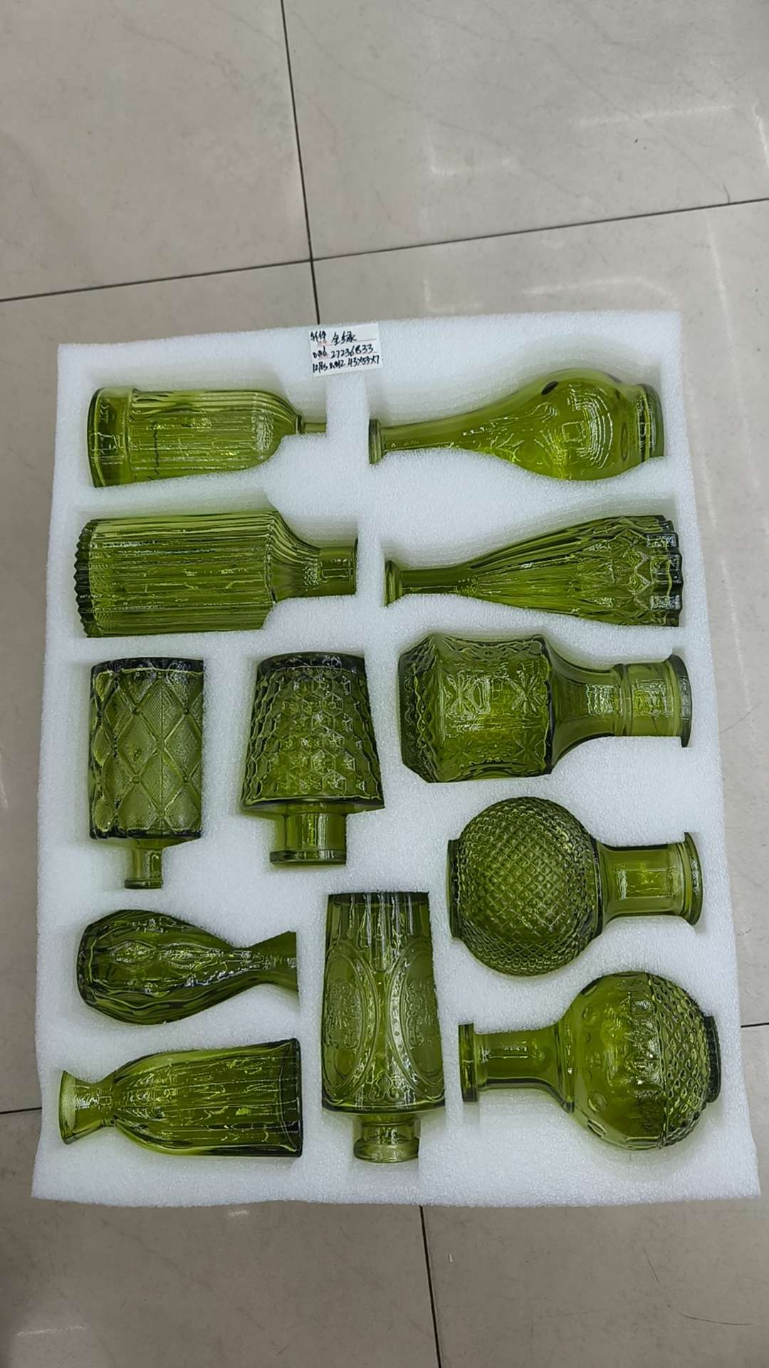 Glass bottles, vases, small bottles, daily necessities, glassware detail image 5