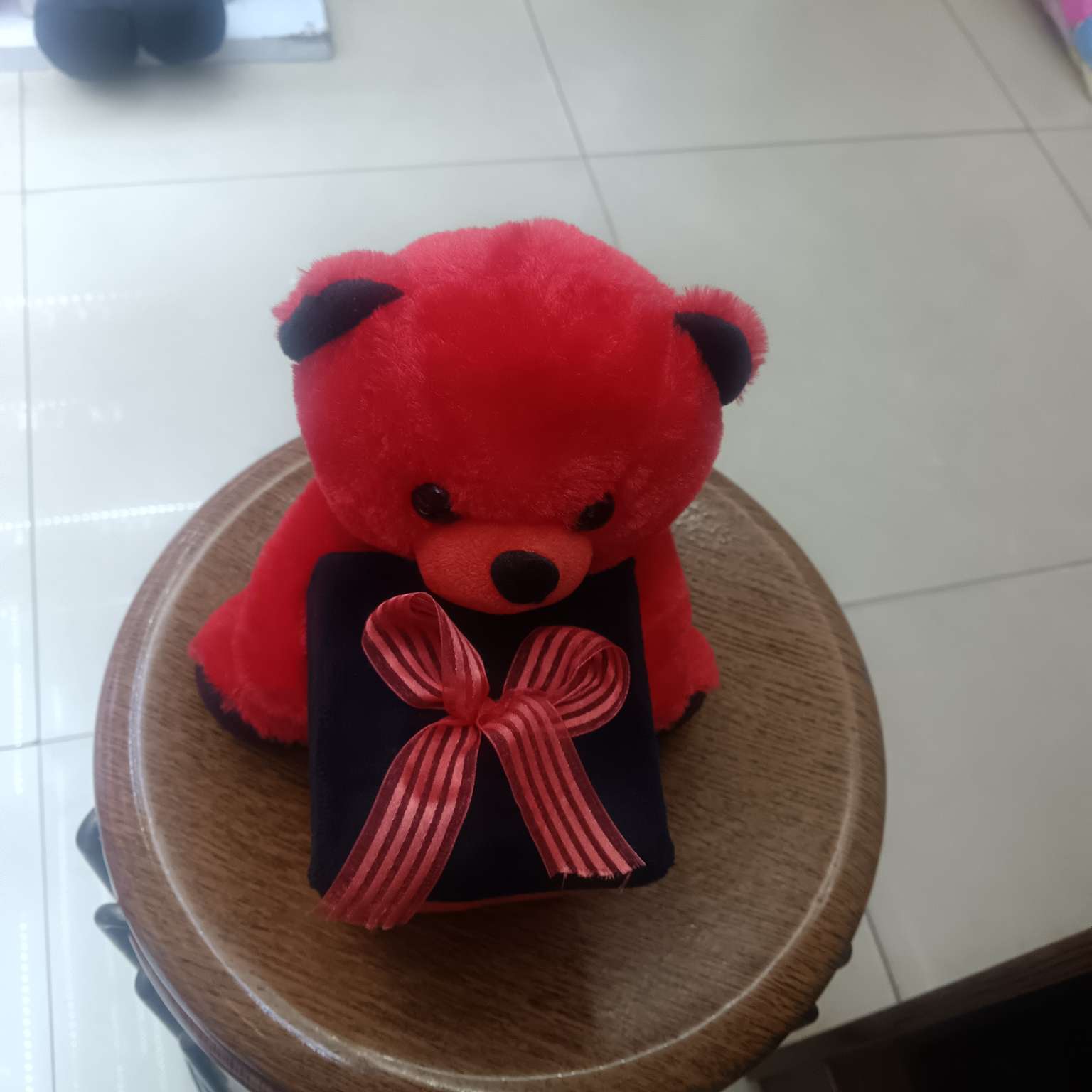 Подарочная коробка с плюшевыми игрушками detail image 7
