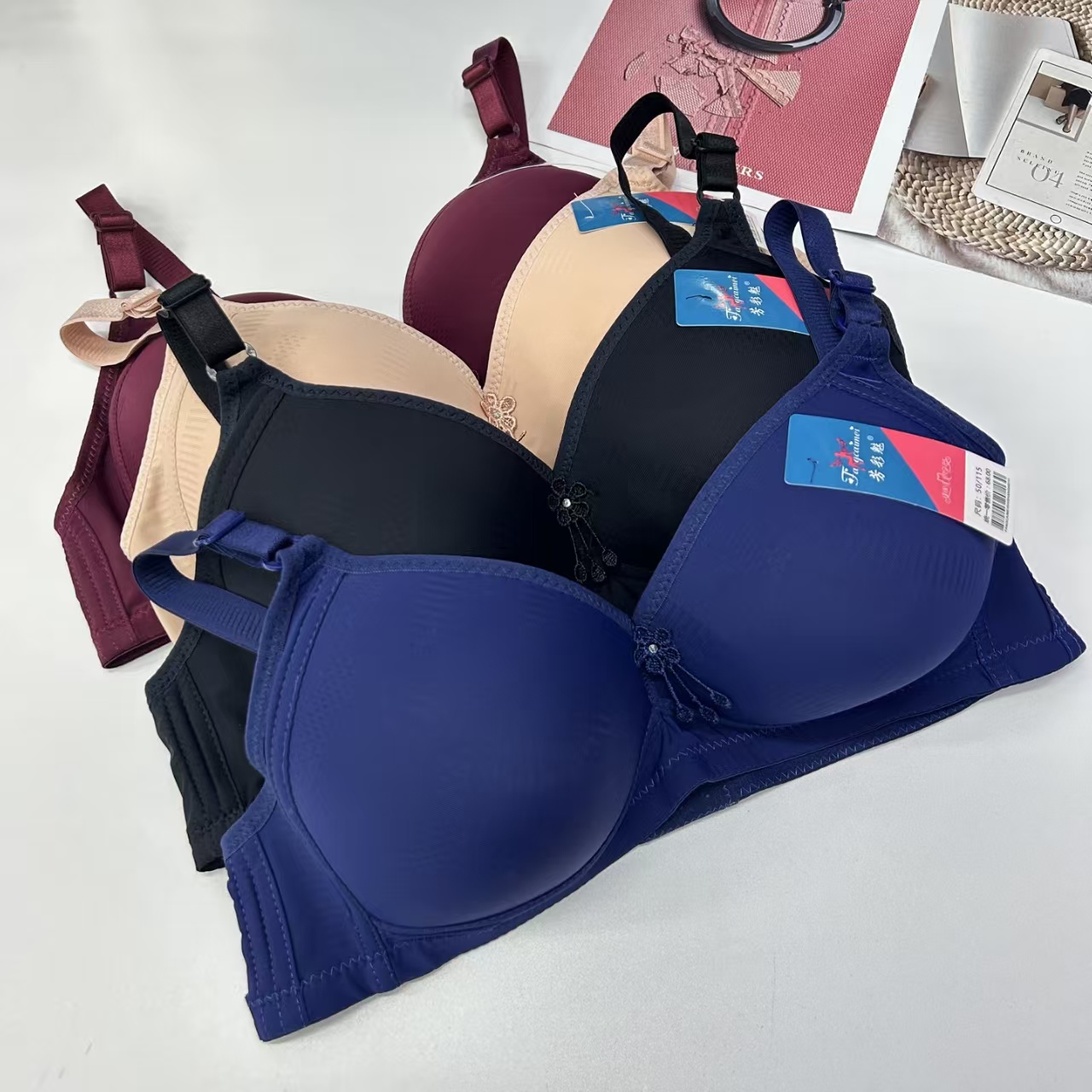 FCM-D4# Women's bras for export to the Middle East and Africa, large-sized women's bras, gathering comfortable bras without underwire, QNI Application Scenario