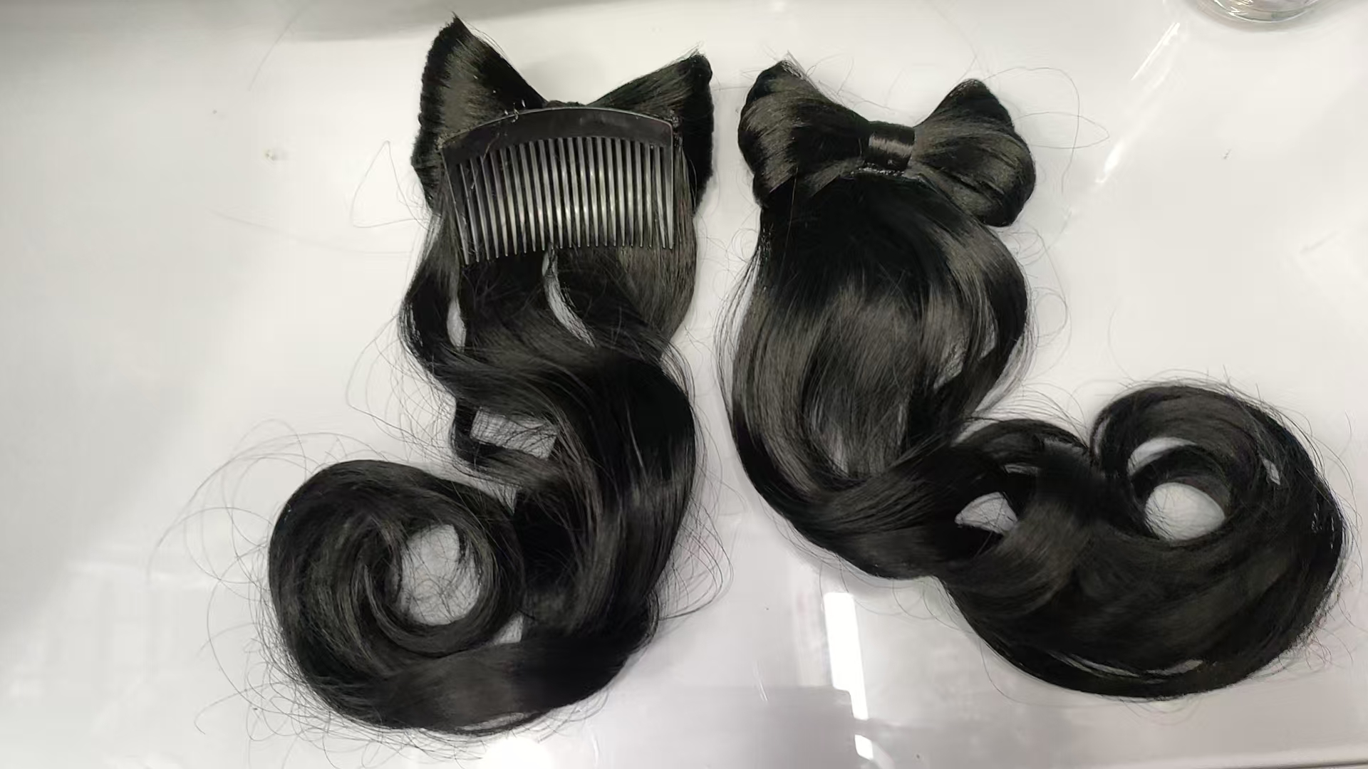 Lumi's black cosplay with a false braid and a genuine children's wig