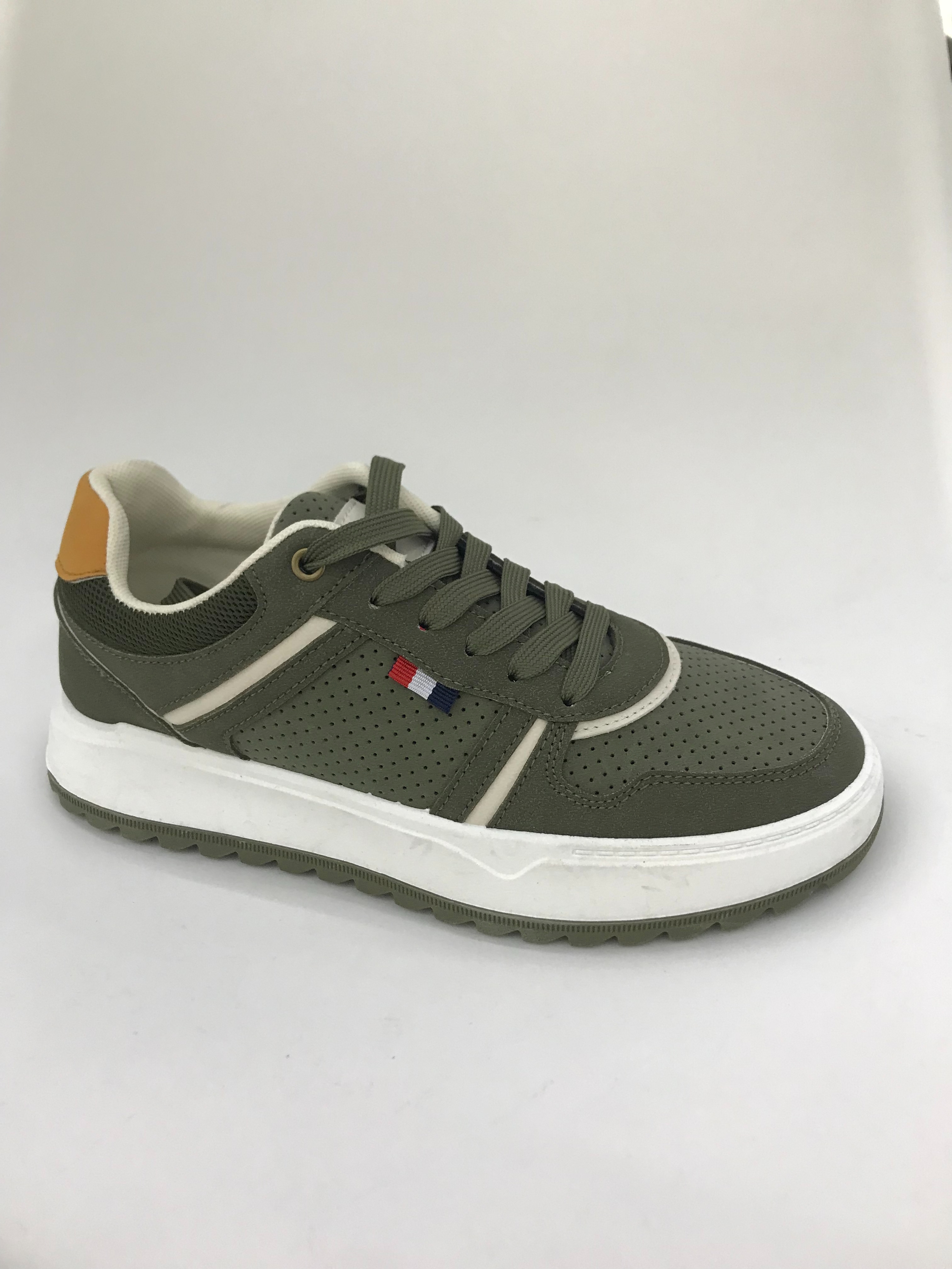 Fashionable height-increasing shoes, men's comfortable and breathable sports shoes, board shoes details Picture