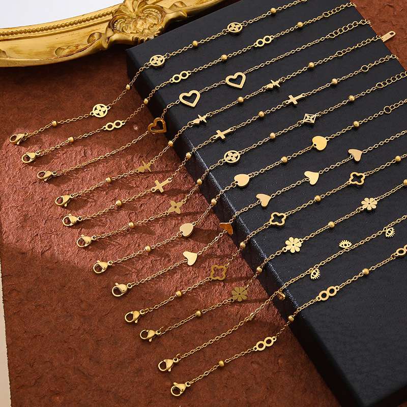 红绳铜微镶四叶草手链女款不规则百搭手饰详情图5