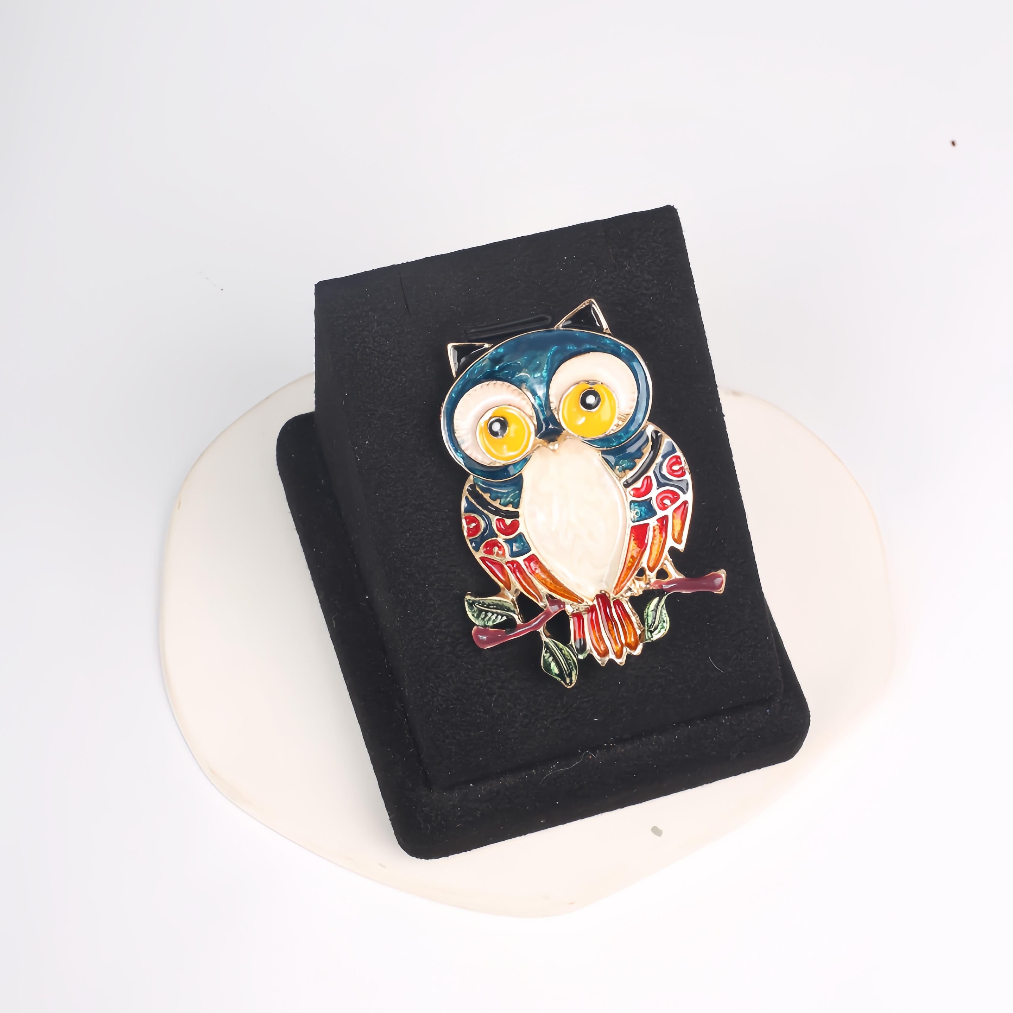 银饰胸针/胸针/滴油徽章/滴油胸针徽章/胸针女士收腰时尚产品图