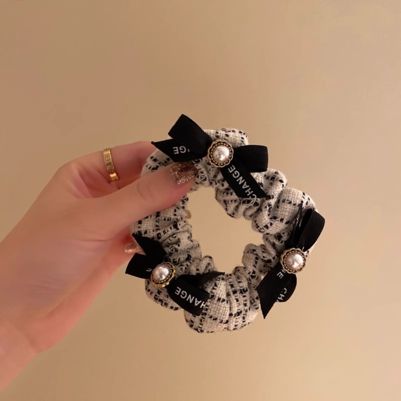 Xiaoxiang-style French-style pig intestine hair band, high-end hair tie, high-elasticity rubber band, women's hair bun, hair accessory, hair accessory detail image 2