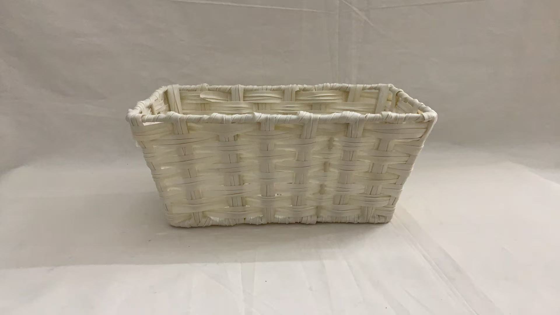 A rectangular storage basket woven from rubber rattan, a supermarket gift packaging basket Application Scenario