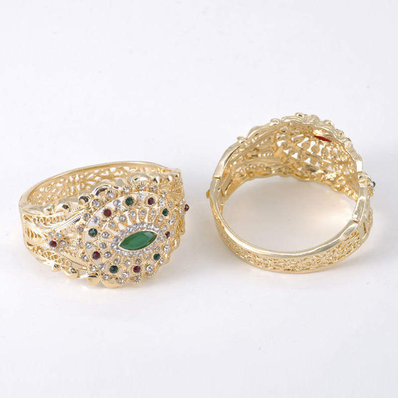 1只女士时尚开口手镯中东复古宫廷风格花朵雕刻镂空水钻镶嵌合金适合新娘婚礼节日活动佩戴首饰