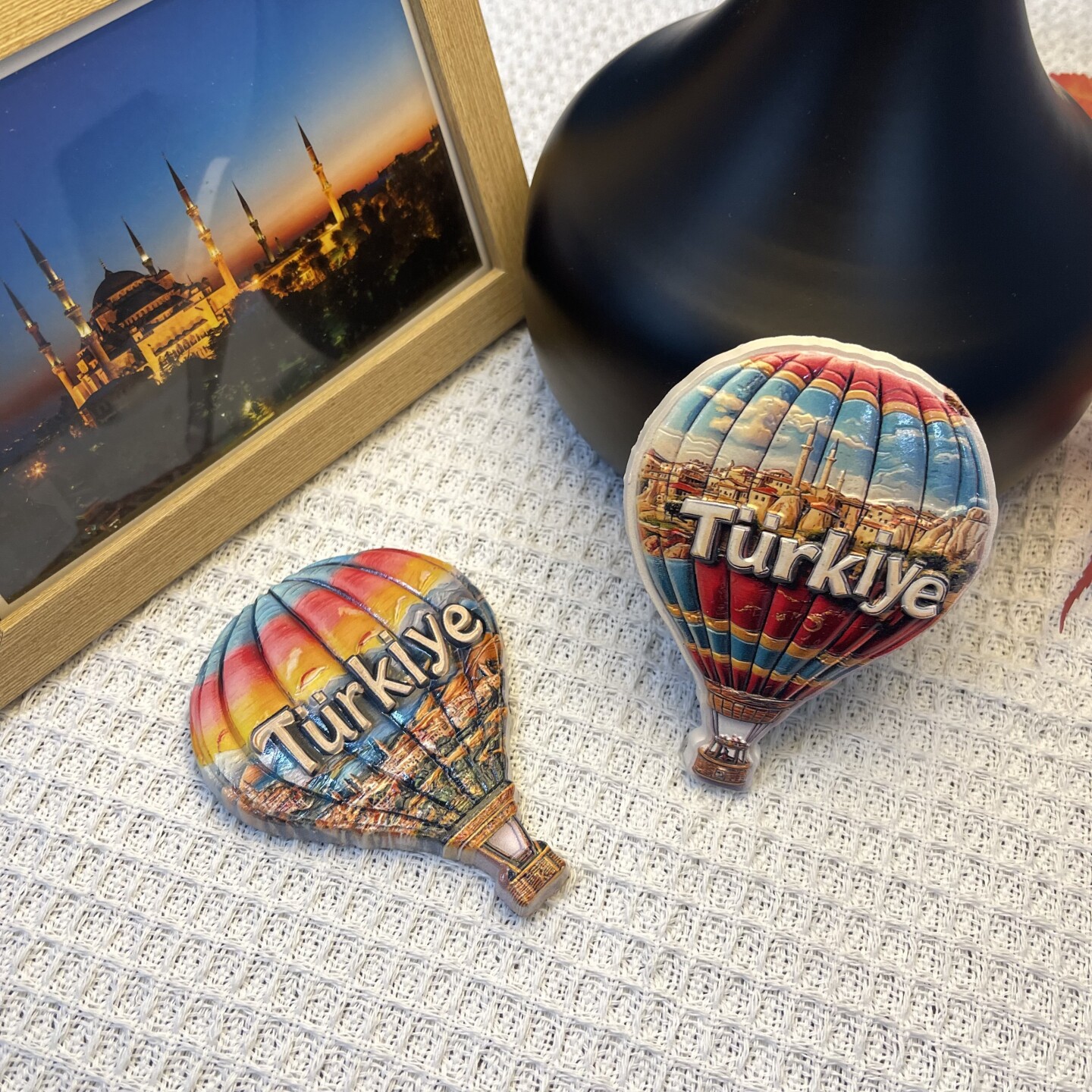 Cultural and creative three-dimensional printing resin refrigerator stickers, hot air balloon city tourism souvenirs, three-dimensional resin home decorations, magnetic stickers, exquisite handicrafts and souvenirs from Capatokia, Turkey Specification image
