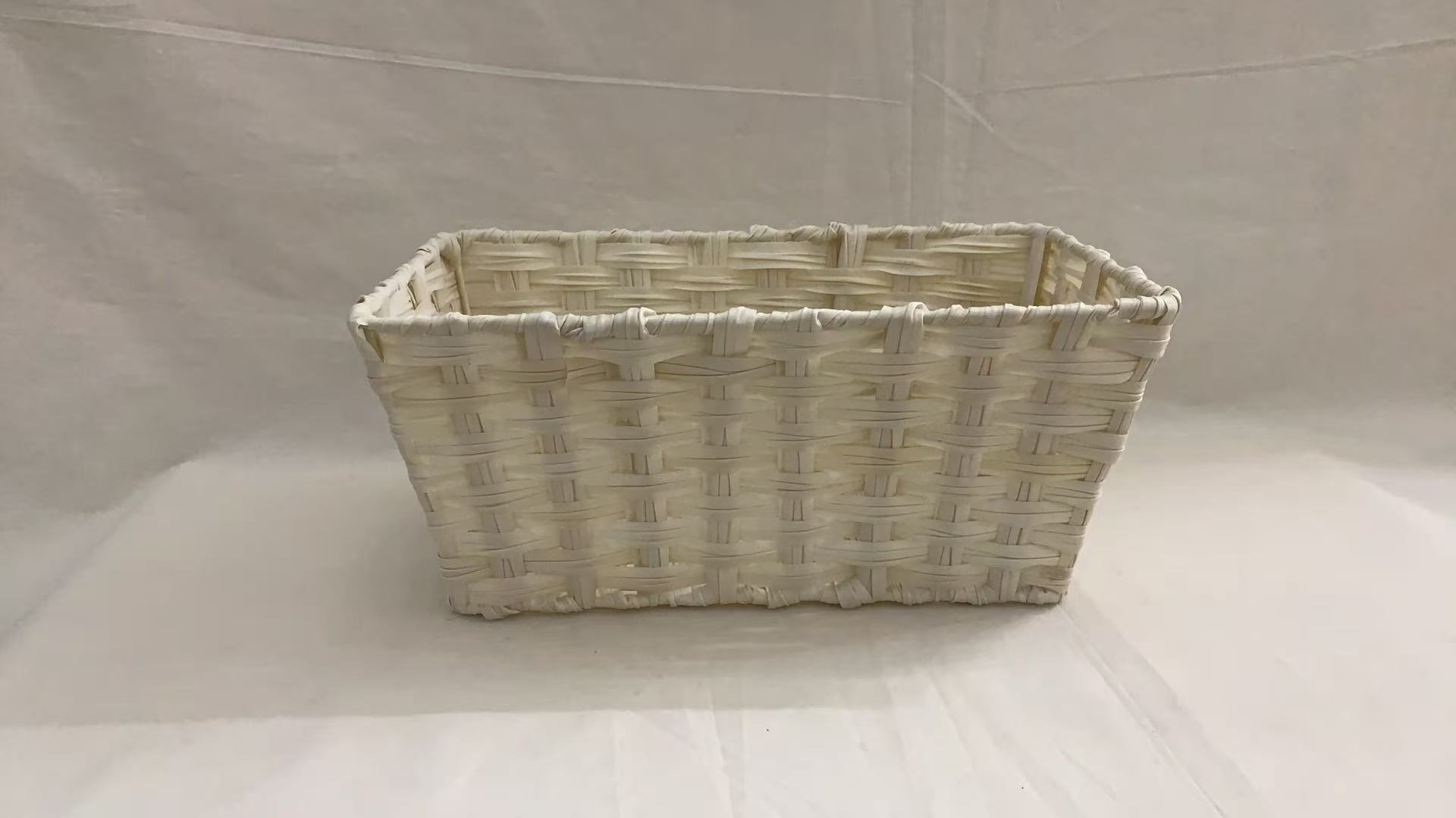 A rectangular storage basket woven from rubber rattan, a supermarket gift packaging basket Specification image