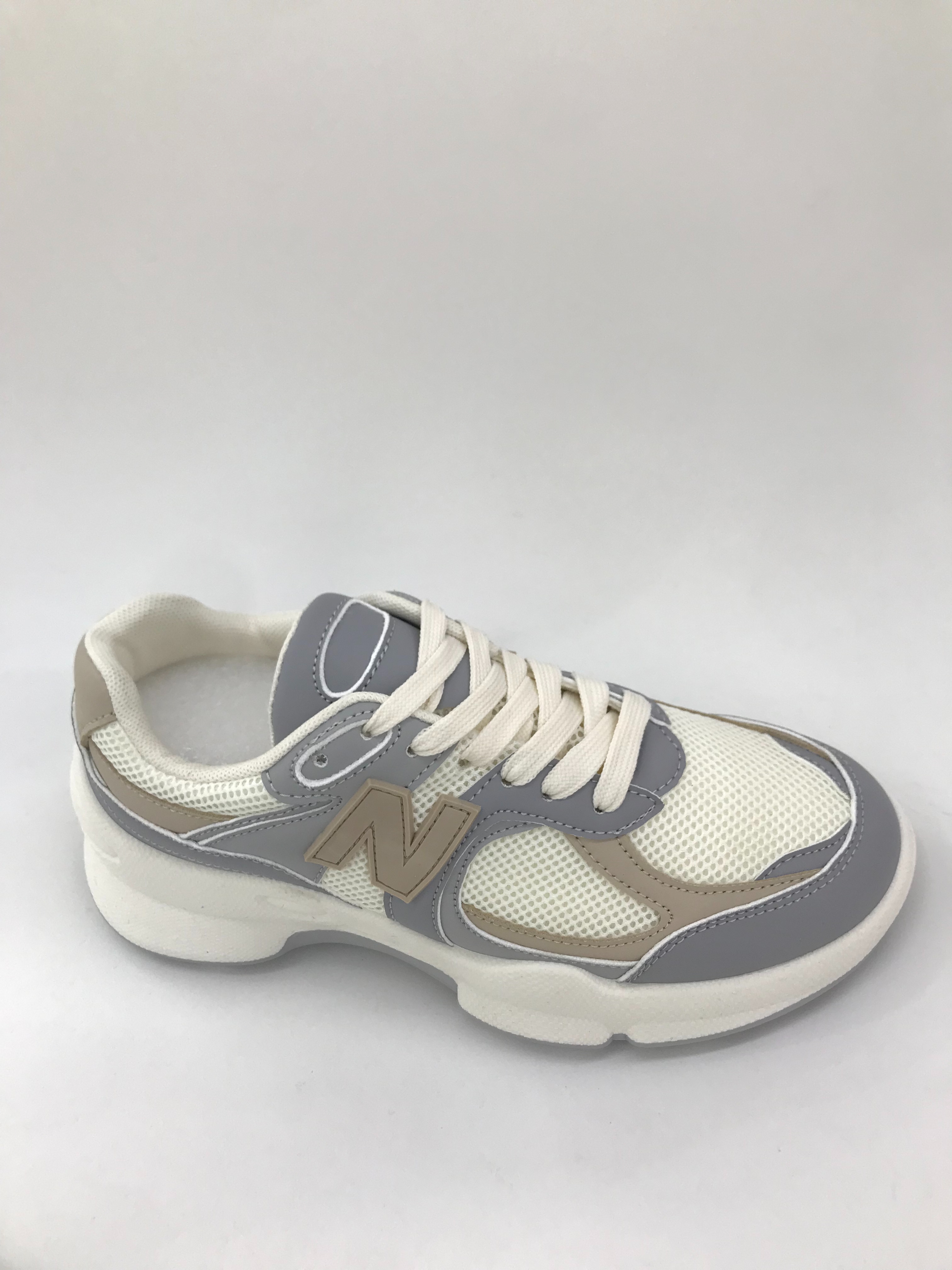 White sports shoes, women's casual shoes, summer breathable, comfortable and lightweight shoes Specification drawing