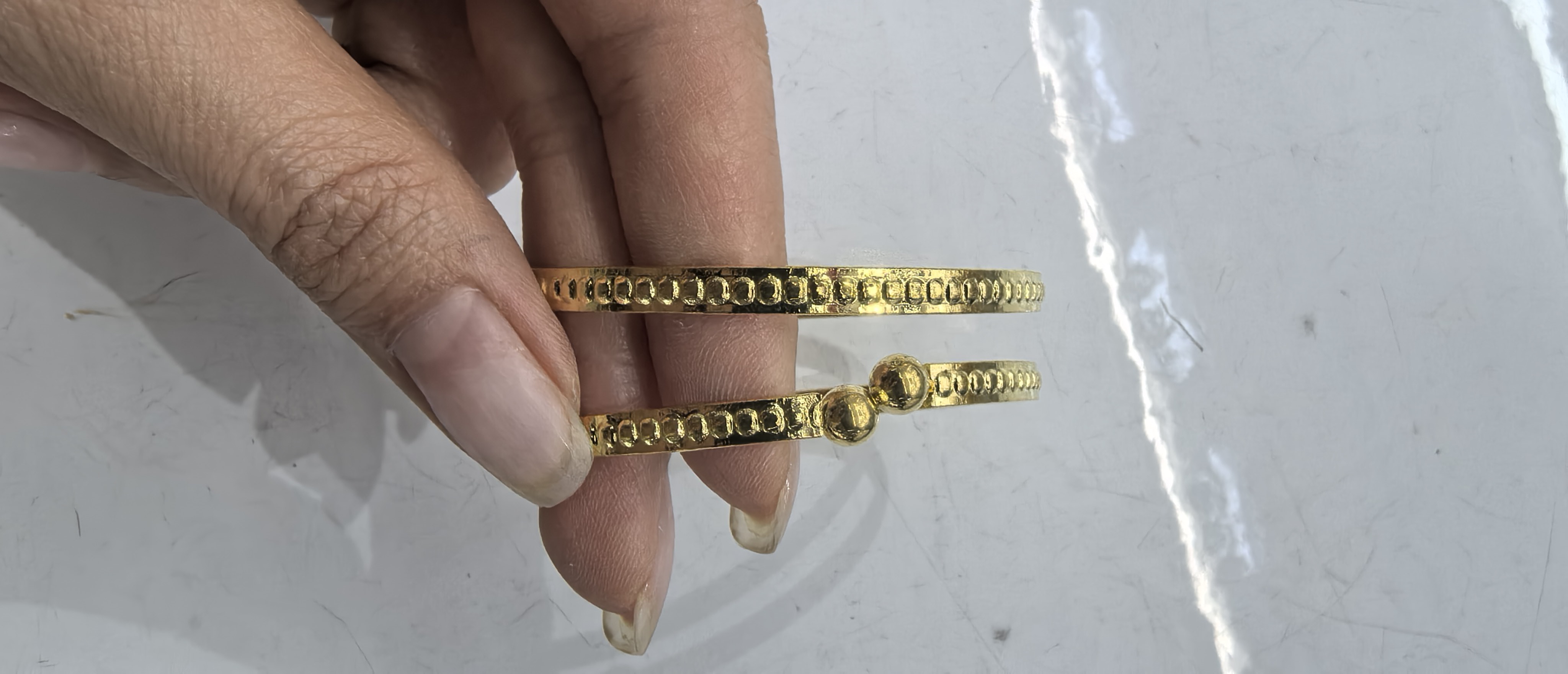 热卖仿金手镯 开口手环金色 可调节大小女款开口手镯  生日节日送礼手镯 铁艺仿金手镯
