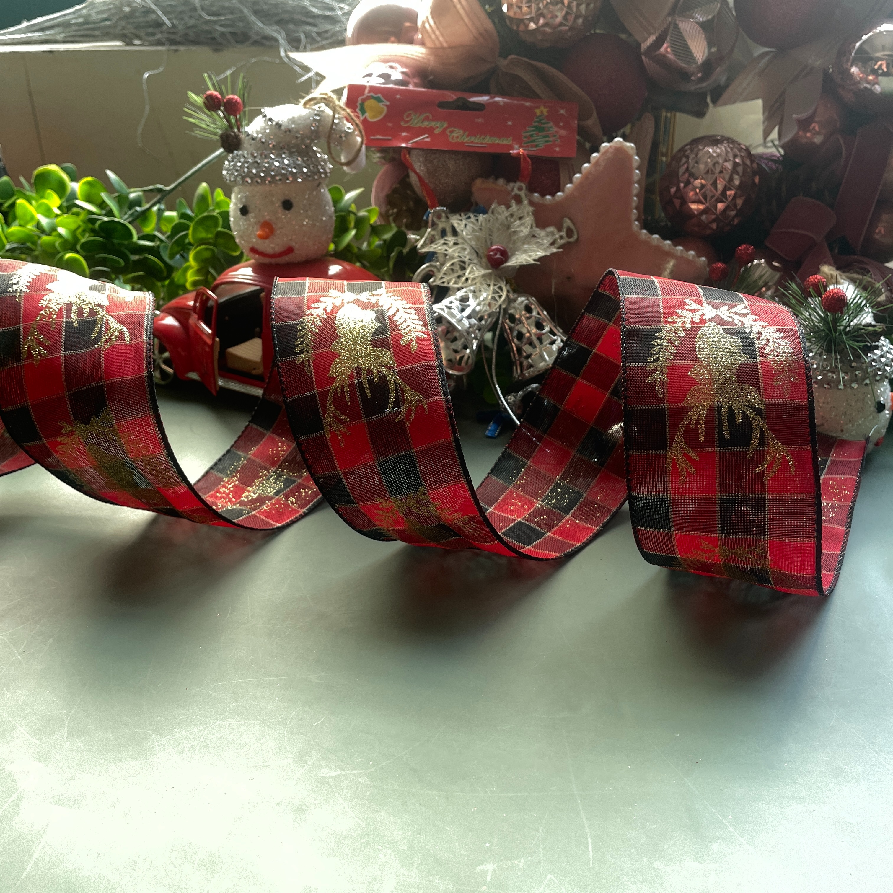 Item No. : 2382 Christmas Gift Packaging Decoration DIY Checkered Cloth Double-stripe Printed Gold Onion Deer Head Christmas Iron Wire Tape 6.3cm