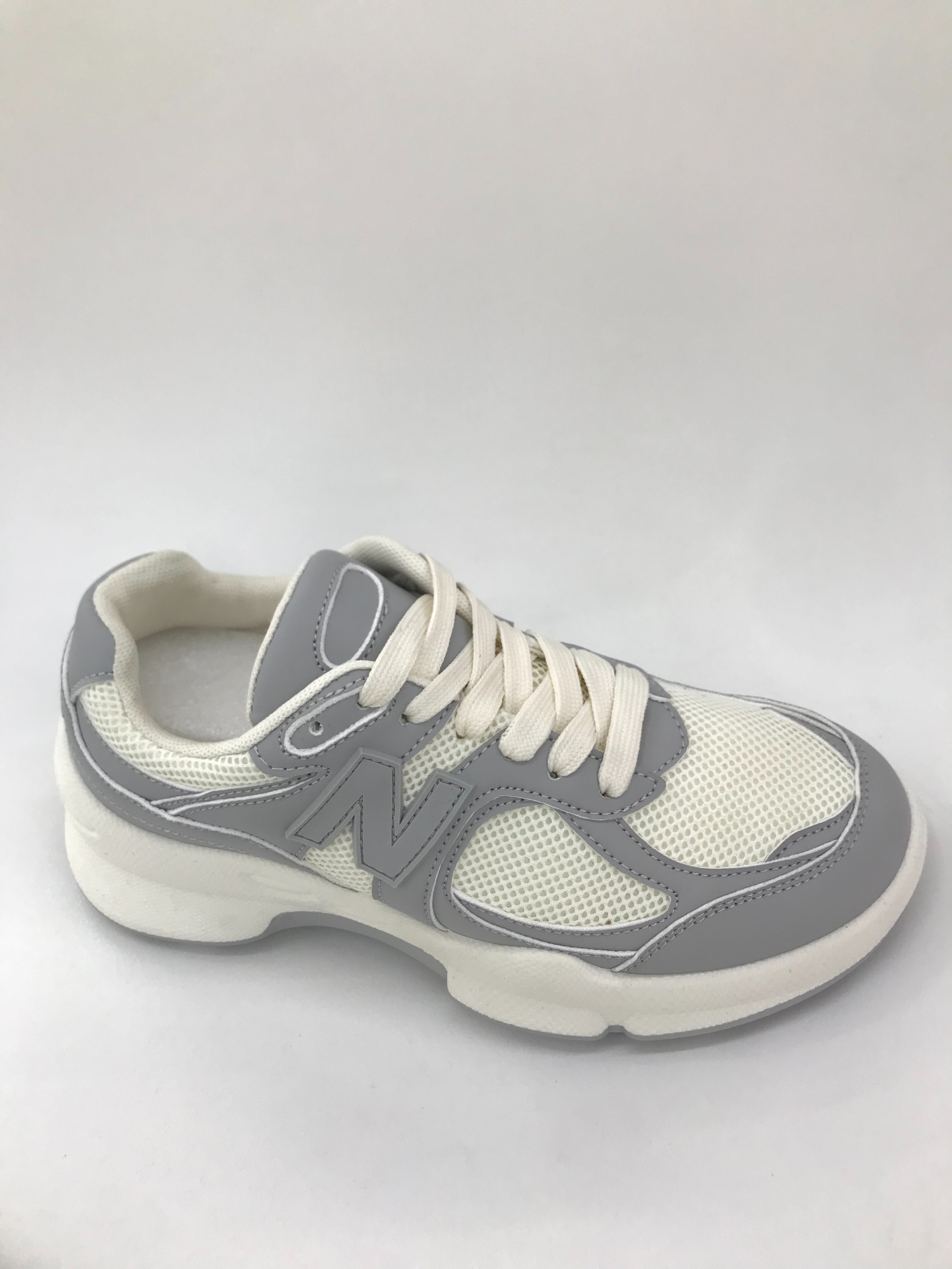 White sports shoes, women's casual shoes, summer breathable, comfortable and lightweight shoes Item Picture
