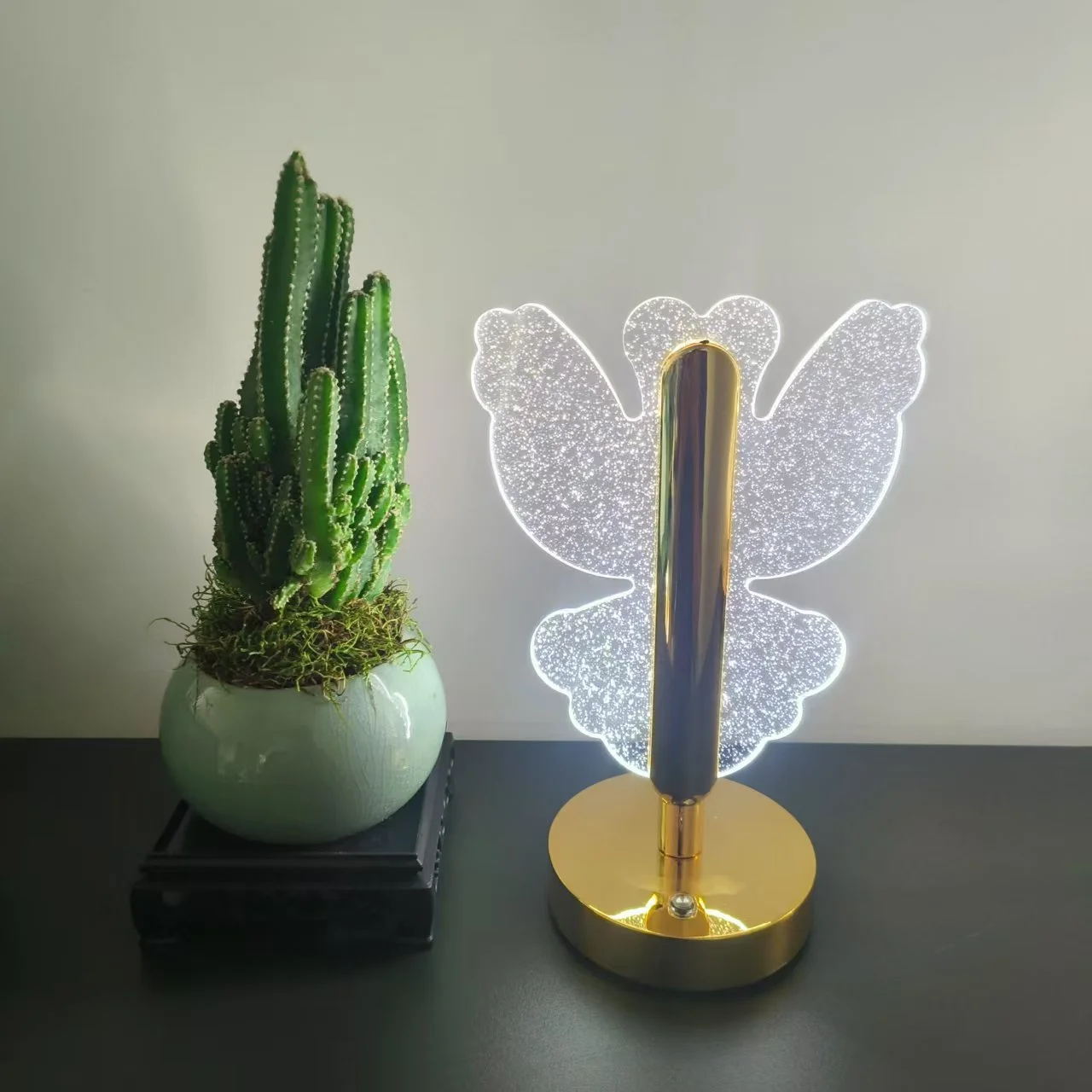 Acrylic desk lamp charging desk lamp, cross-border bestseller, charging night light, foreign trade bestseller detail image 3