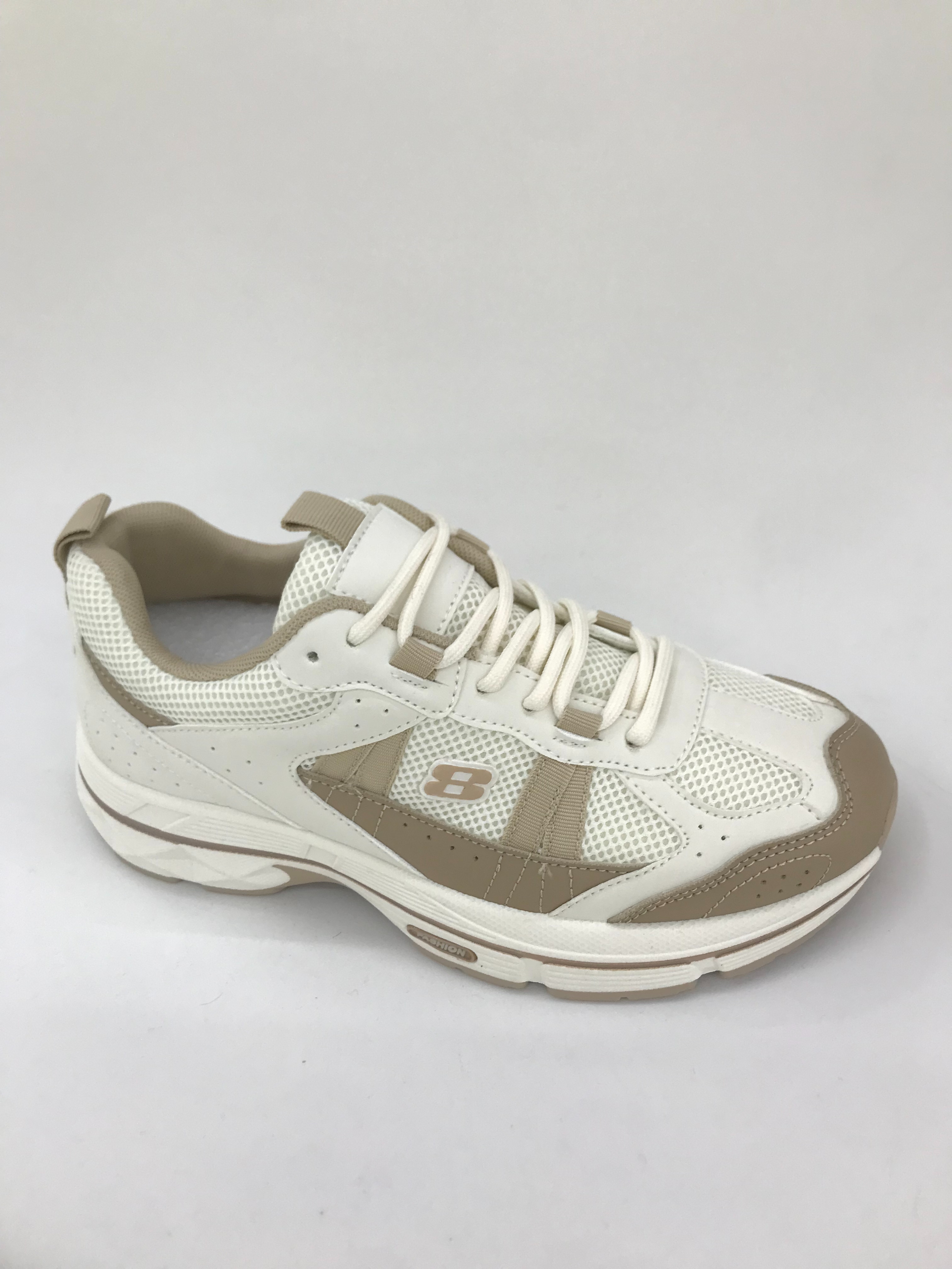 Women's trendy sports shoes are breathable, lightweight, comfortable, anti-slip and wear-resistant full figure