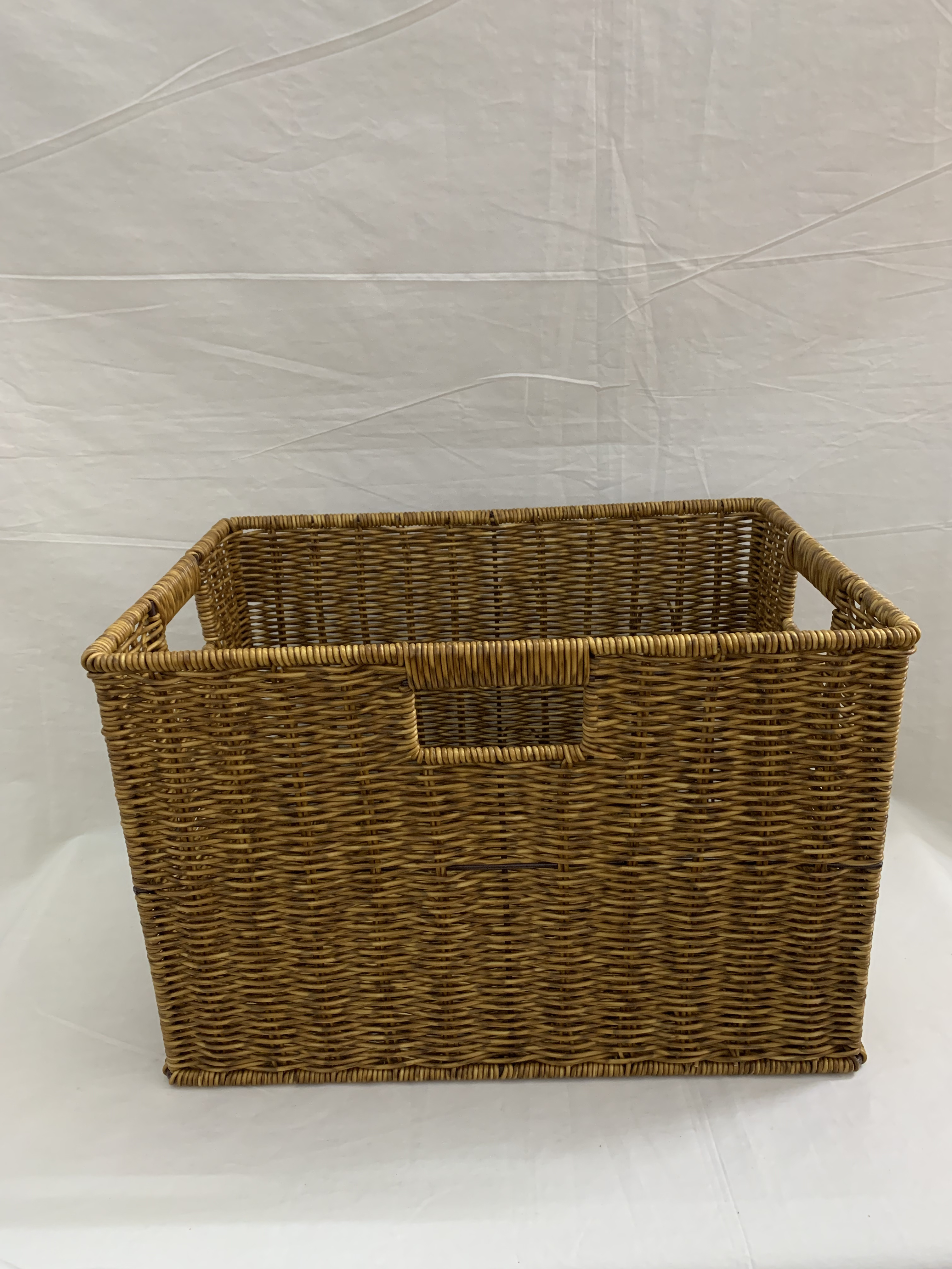 Imitation rattan fruit frame storage basket, bamboo basket home storage basket details Picture