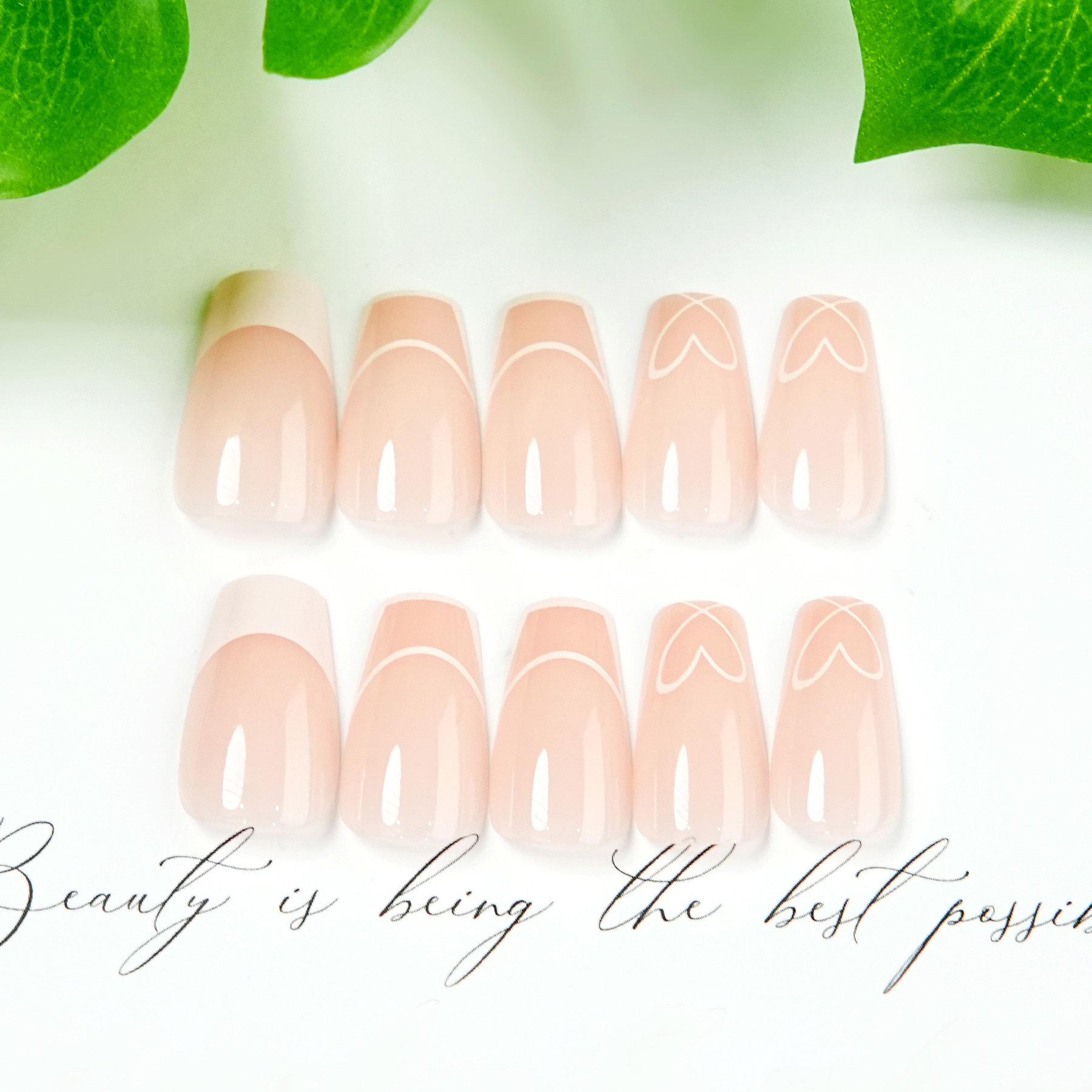 新款跨境外贸法式美甲贴片穿戴甲成品指甲片手工穿戴式甲片24片装
