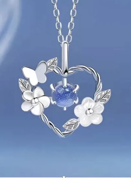 2026年新款水晶爱心吊坠吊坠，气质，魅力，婚礼、宴会、出席，日常穿戴。高品质。白底实物图