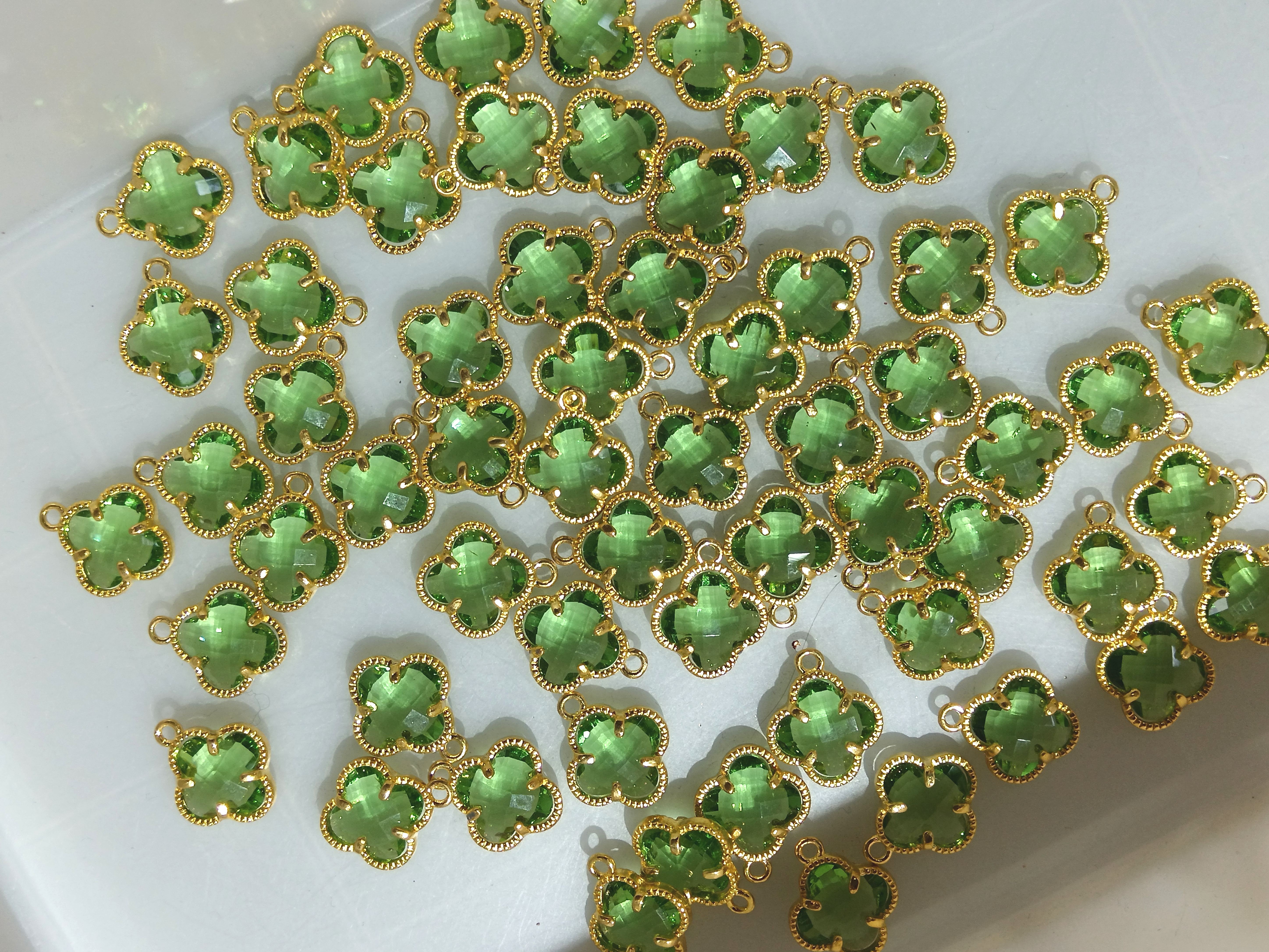 Colorful crystal glass color-preserving four-leaf clover double-hole jewelry pendant, diy bracelet necklace pendant accessories