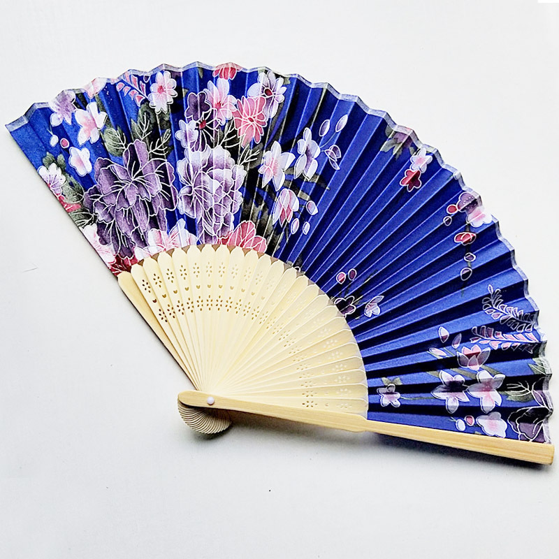 Customized cultural and creative folding fans, Chinese-style summer gifts, silk and cloth fans, children's fans detail image 4