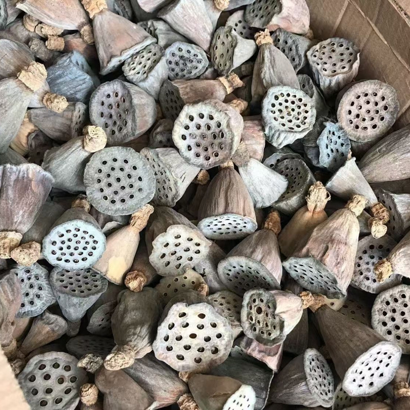 假话肥皂花永生花玫瑰花束母亲节透明盒装针织向日葵钩织成品批发母亲节详情4