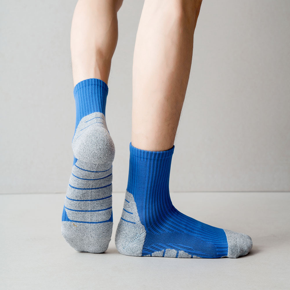 袜子/袜子男女长款潮流/袜子男士长款休闲/开学季/棉袜白底实物图