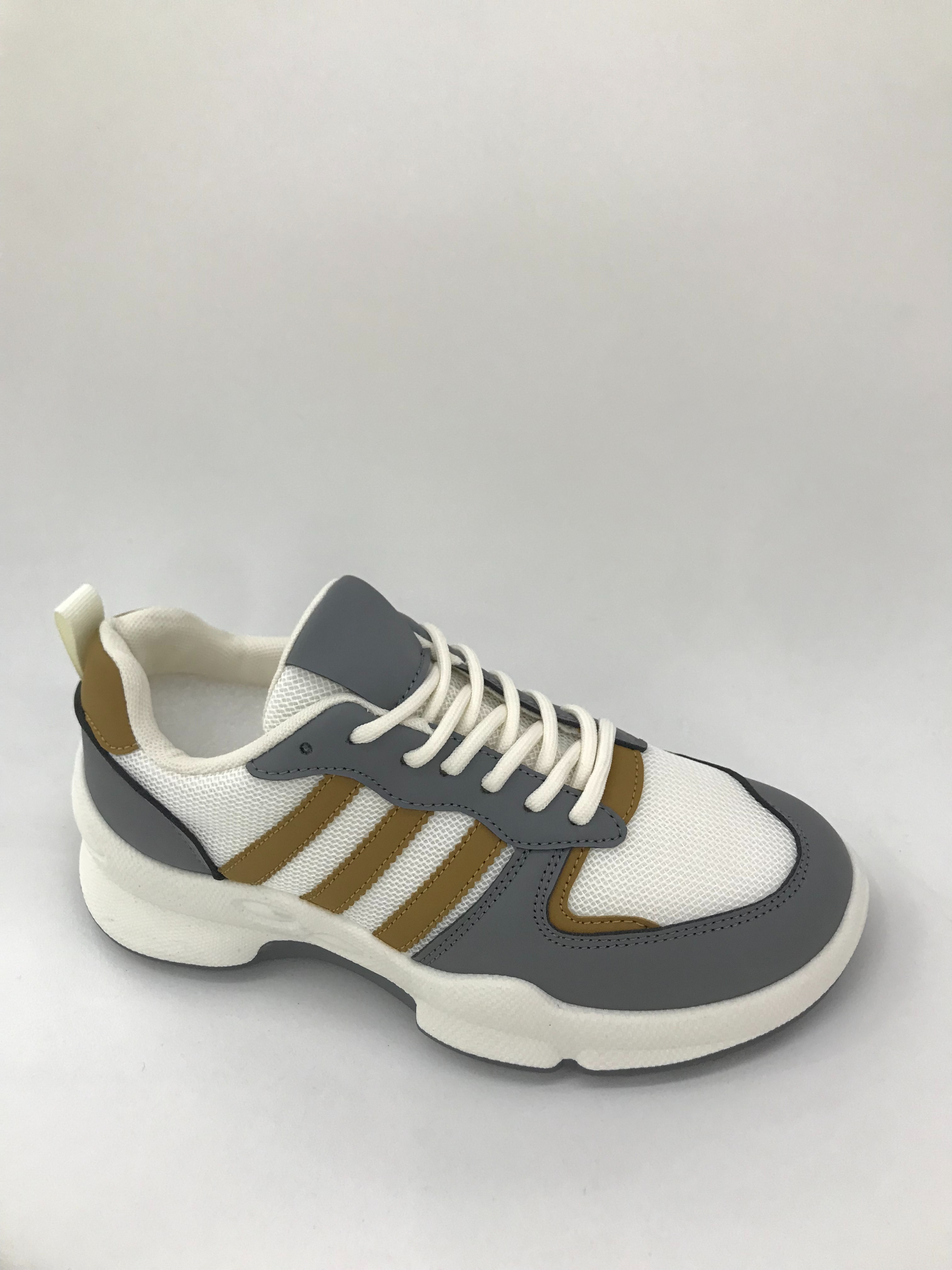 White sports Shoes, women's summer casual shoes, breathable, comfortable, lightweight casual sports shoes Application Scenario
