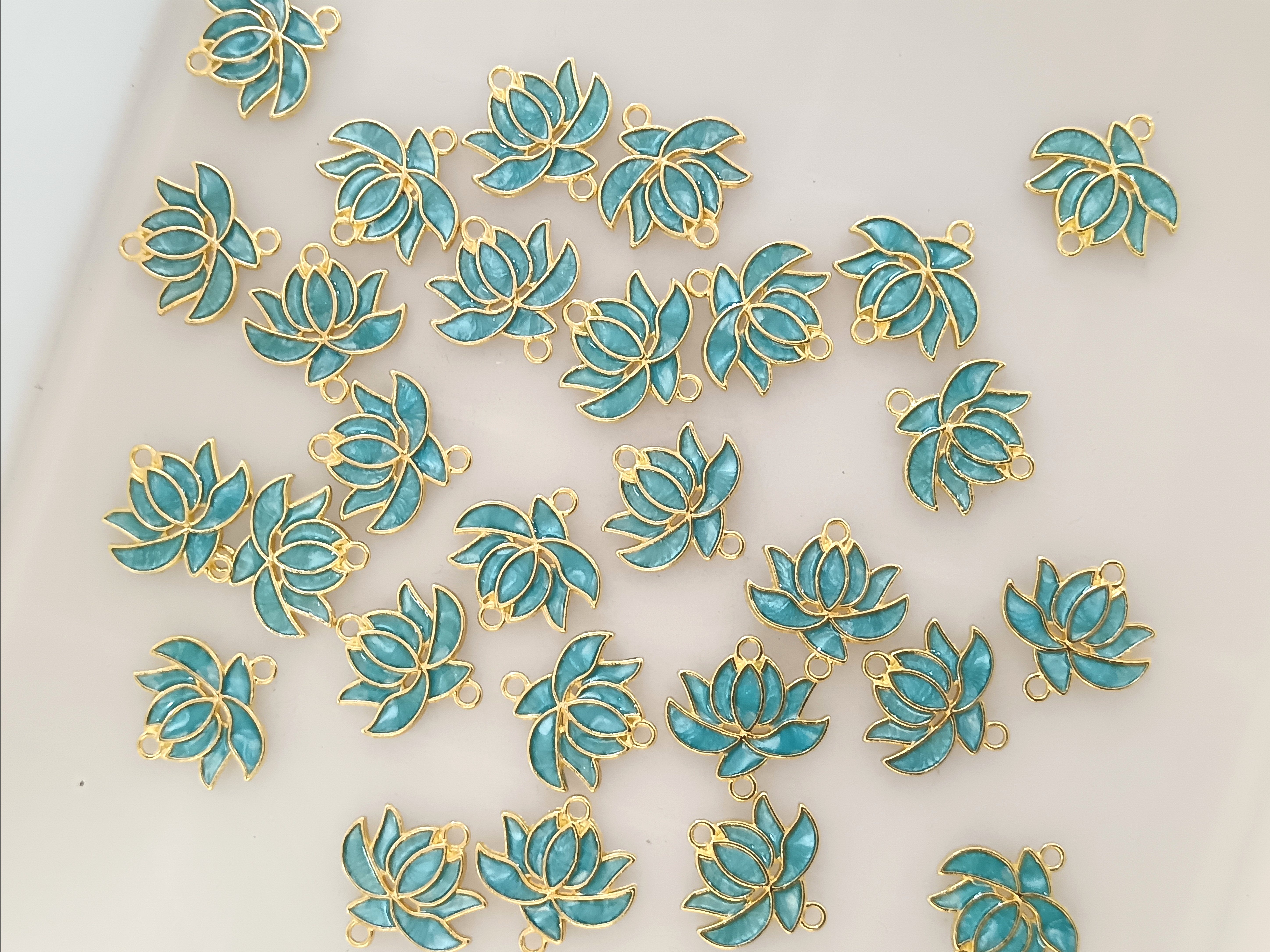 DIY饰品配件合金滴胶双色莲花挂件古典新中式耳环头饰发簪挂坠配件