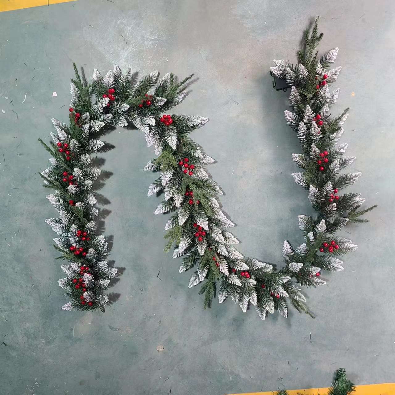 办公室文化圣诞用品一应俱全 圣诞袜装饰品电动摆件 圣诞树裙花环礼品套装圣诞摆件