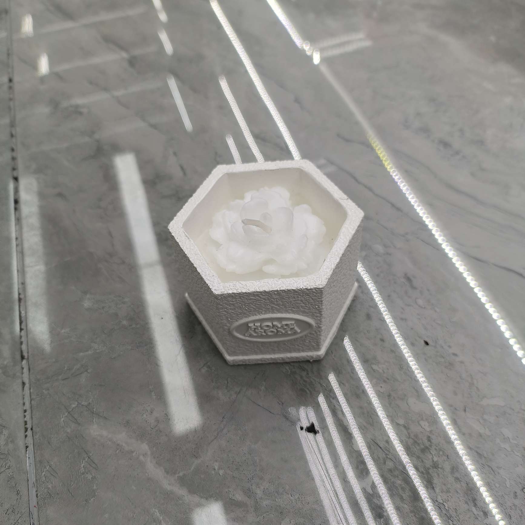 厂家直销石膏香薰蜡烛，香薰蜡烛工具，套装香薰片伴手礼，居家日用香氛用品香薰片香薰伴手礼香薰香氛香薰，氛围蜡烛，场景布置产品图