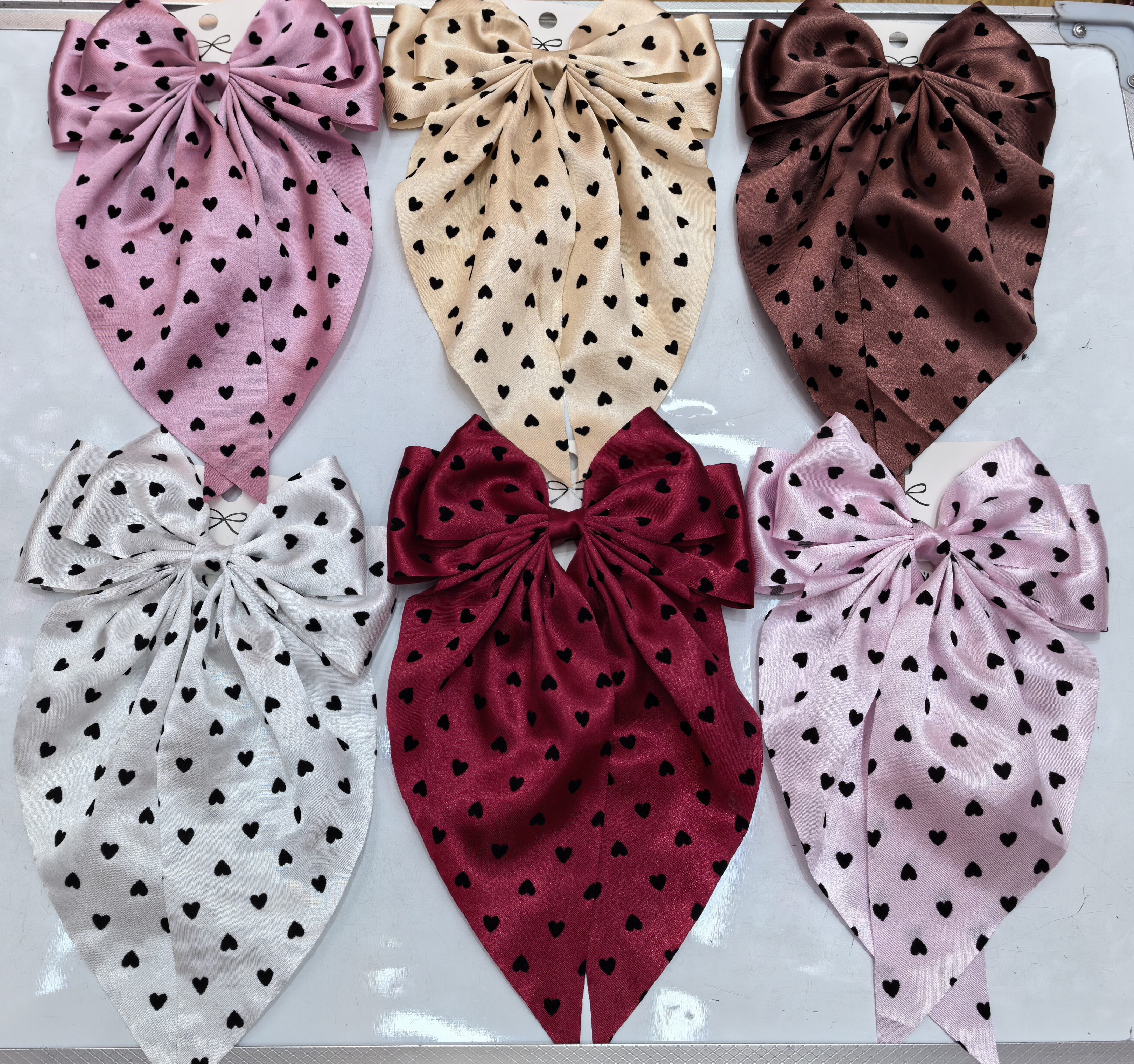 New Year's style hair clips and accessories, heart-shaped big butterfly pendant, fashionable and high-end, add elegance and grace to the back of the lady's head, confidence and happiness...
