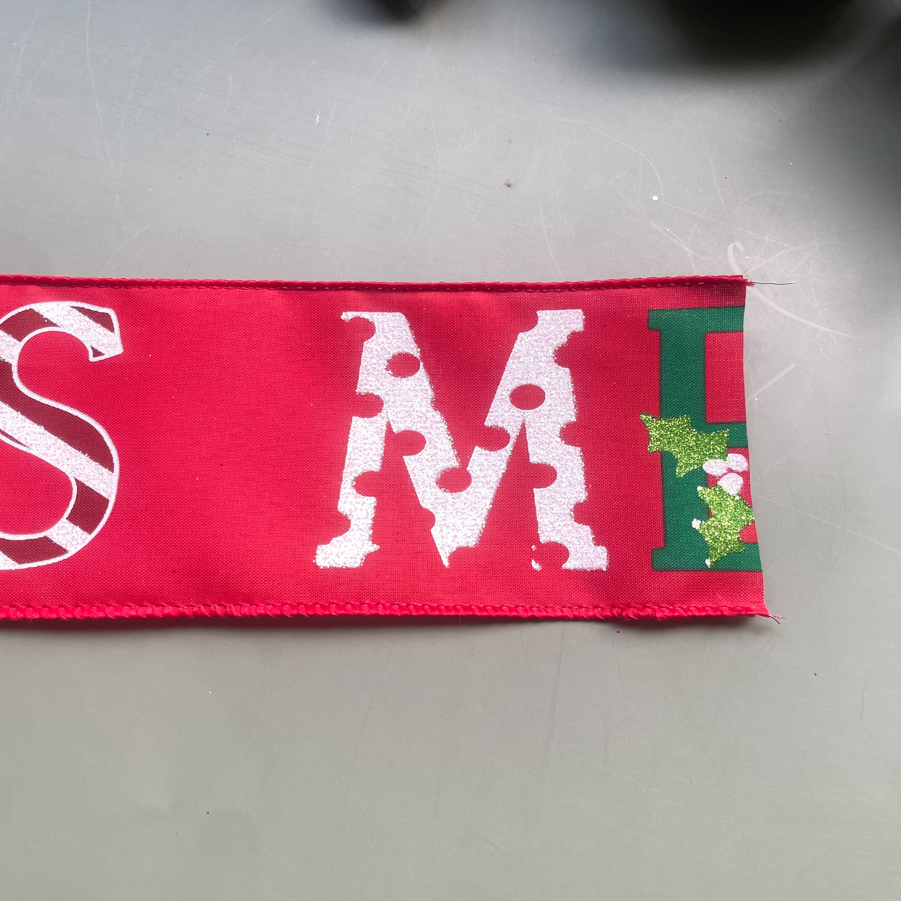 Item No. : 2384 Christmas Gift Packaging Decoration DIY Double-stripe Printed Multicolored fruit Green Onion Christmas Wire Strip 6.3cm Specification image