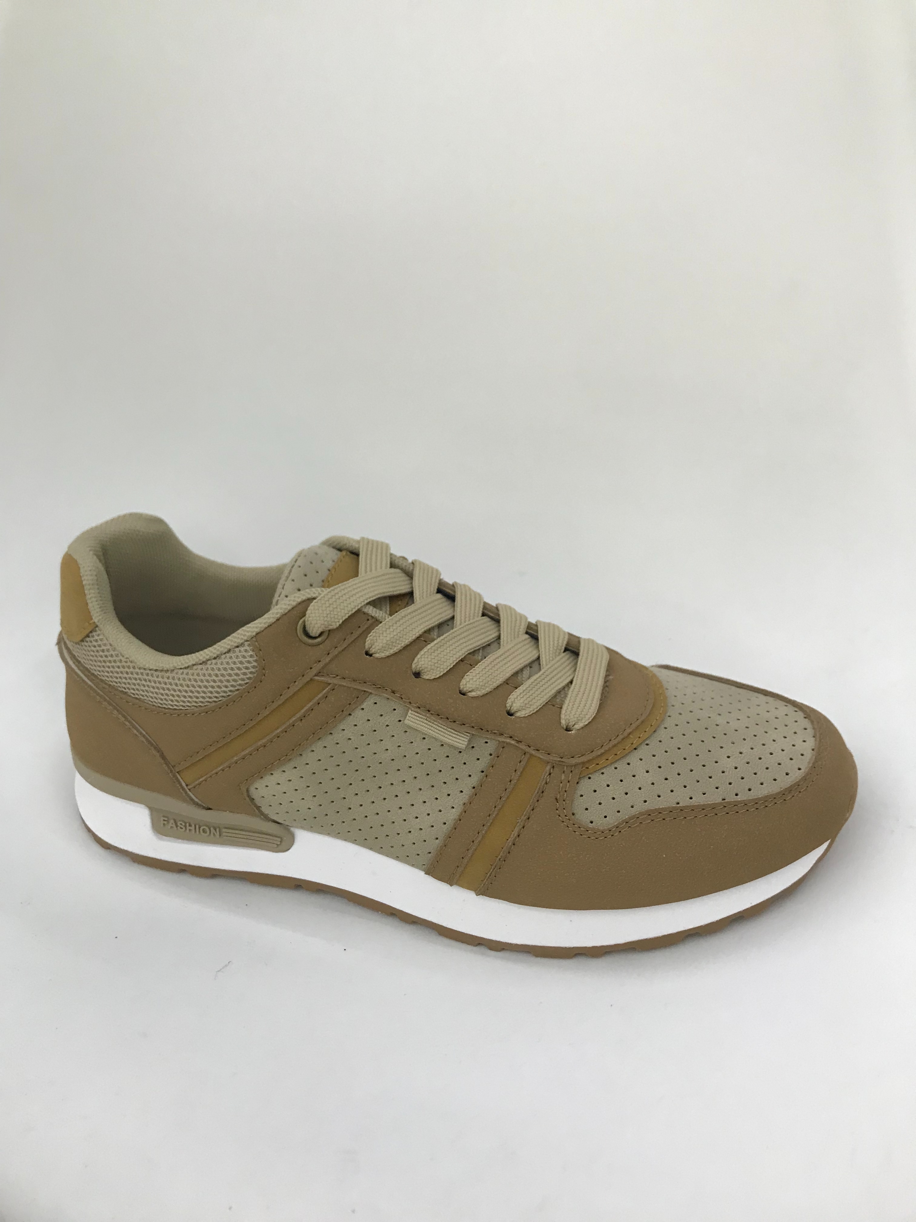 Men's sports and casual shoes are breathable, comfortable and anti-slip full figure
