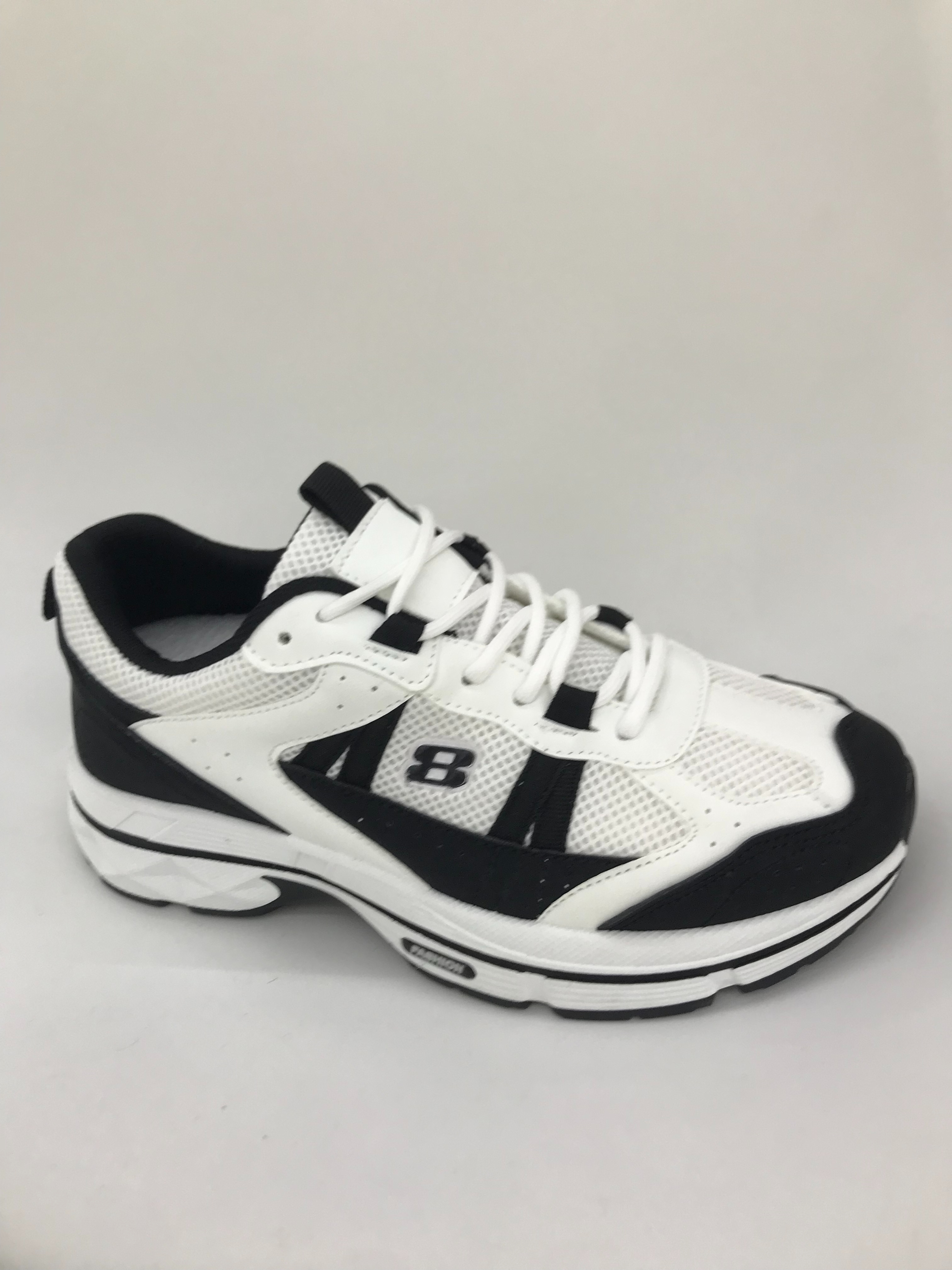 Women's trendy sports shoes are breathable, lightweight, comfortable, anti-slip and wear-resistant details Picture