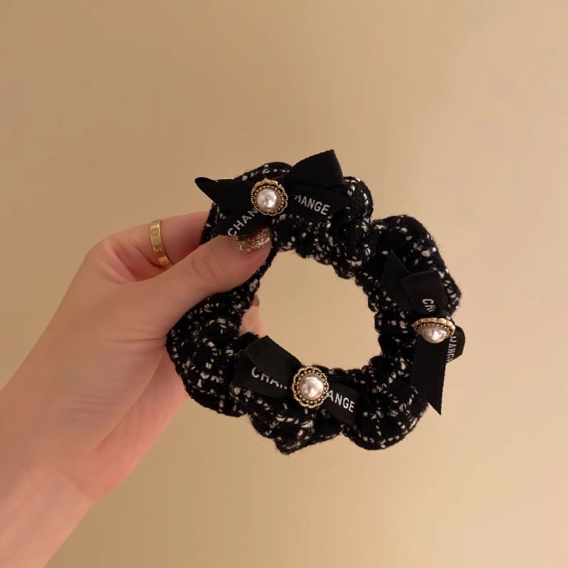 Xiaoxiang-style French-style pig intestine hair band, high-end hair tie, high-elasticity rubber band, women's hair bun, hair accessory, hair accessory Item Picture