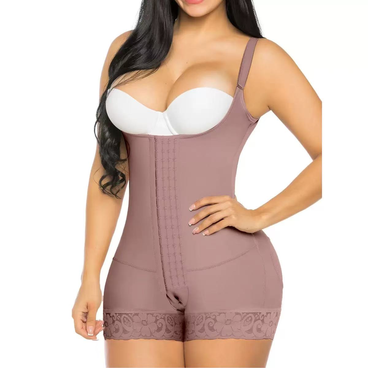 Adjustable shoulder strap mesh corset, waist-cinching and belt-tightening body shaping garment, large-sized hip-lifting shaping one-piece shaping and body shaping garment, one-piece underwear shaping garment Application Scenario