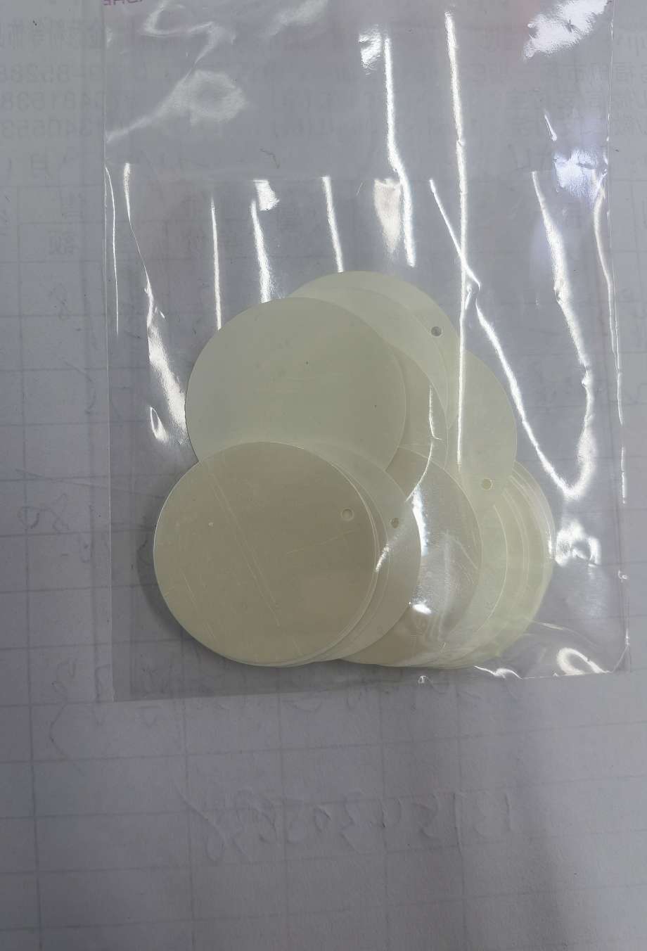 25mm edge hole, glossy off-white sequins, suitable for various accessory sequins such as clothing, lace, footwear, halter straps, tassels, handicrafts, earrings, pendants, etc. Jincan 200 pendant accessories detail image 4