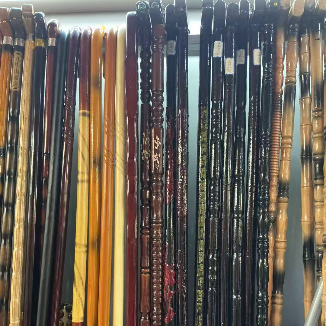 旅游工艺品，登山杖 thumbnail