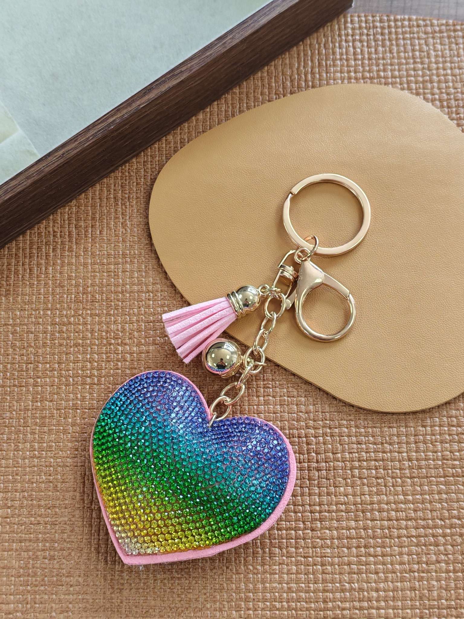 卡通爱心水钻钥匙扣挂件日用百货服饰配件钥匙扣