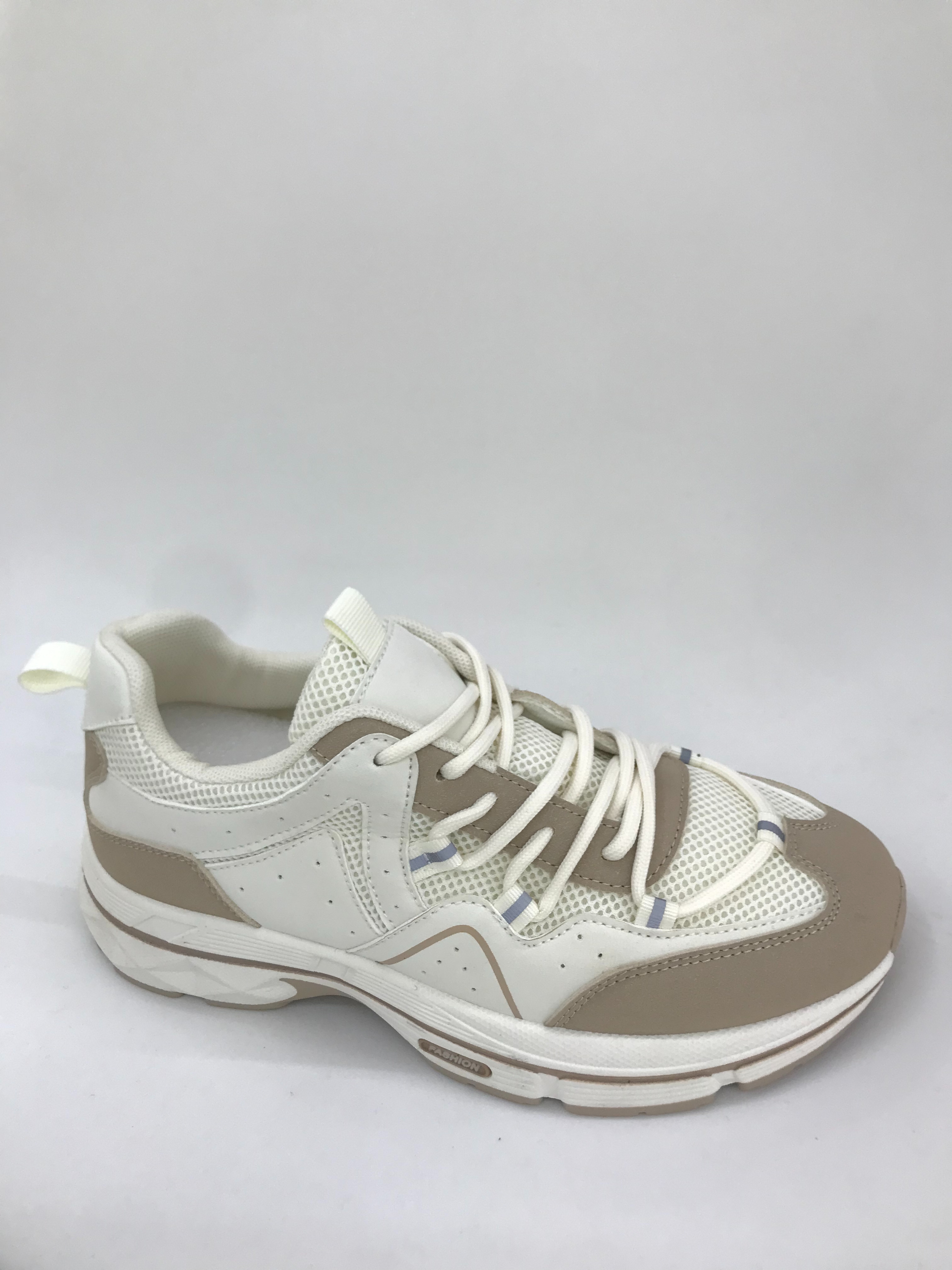 Fashionable and trendy netted women's shoes, comfortable and breathable sports shoes with thick soles Item Picture