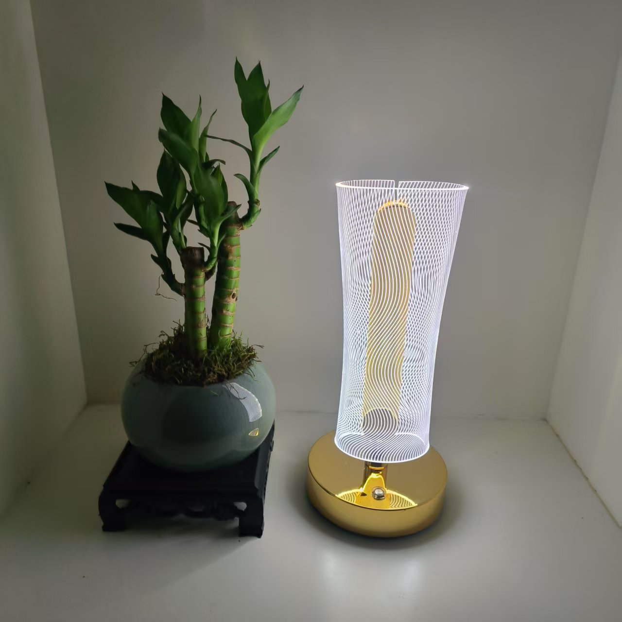 Acrylic desk lamp charging desk lamp, cross-border bestseller, charging night light, foreign trade bestseller detail image 18